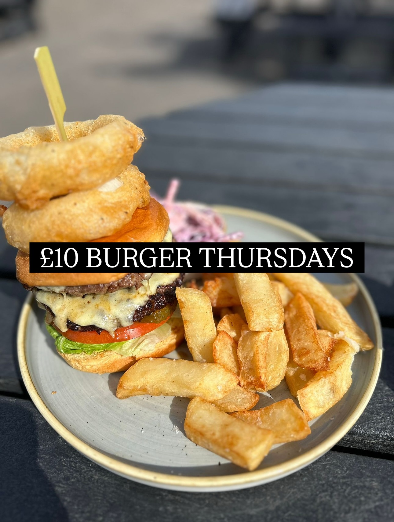 🍔Thursdays are for burgers!
Tuck in to a tasty burger with home cooked chips all finished off with your favourite sides and loaded toppings from just £10! All day Thursday