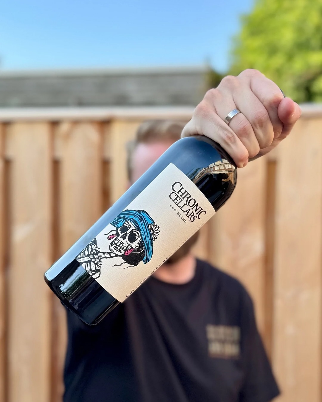 Deze wijnen maakten augustus onvergetelijk 🍷☀️
Poh wat hebben we een lekker volle wijnmaand gehad! Genoeg reden om alles nog even voor je op een rijtje te zetten ⤵️
1 Randje themaweek Californië met de Red Blend van Chronic Cellars van @camuswines
2 Vol de zon in met witte Sangria Bio Sauvignon blanc van @undurragawijnen
3 Start themaweek Toscane/Sangiovese met Poggio al Sole Rosé van @italiaansewijnshop
4 Nieuw blog! Alles over Sangiovese
5 De witte @poggioalsole, ook 100% Sangiovese en ‘n feestje!
6 Afsluiter met een mooie Chianti Classico
7 Nog een reel over het ideaal bewaren van wijn in een klimaatkast van @wijnkastenshopcom
8 En de tiende Proeflub die helemaal in het teken stond van Sauvignon blanc!
👉 Welke wijn uit augustus was jouw favoriet? Laat het weten in de reacties en vergeet niet een ❤️ te geven als je meer van dit soort recaps wilt!