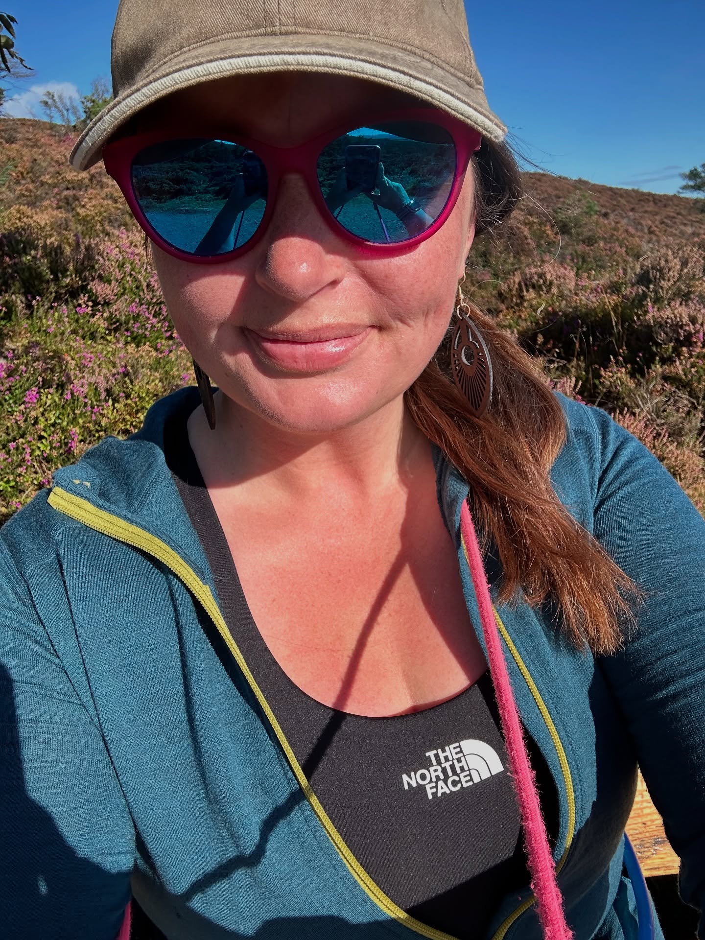 Weekly Summit… reel to follow #Bennachie #AberdeenshireAdventures #ScotlandOutdoors #HillwalkScotland #TrailRunningScotland #SoloHiker #SunnyMorningVibes #ExploreAberdeenshire #WomenWhoHike #WalkRunExplore #ScottishHills #GetOutsideScotland #MorningMiles #NatureTherapy #HikeLife #ScottishViews #HikingInspiration #ActiveScotland #BennachieViews #FreshAirFix #HillRunningScotland #ScotlandInSunshine #NatureEscape #RunWalkRepeat