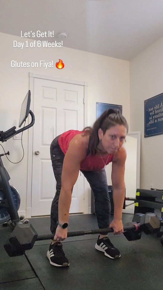 There is nothing as exciting as a DAY 1 of New Lifting Program!
Ok... maybe the last day
When your body has morphed
Your confidence skyrocketed
Your mind at peak
And your drive on hyper active!
I started my 6 week committed journey today with a Coach and Community of like minded people!
Are you ready to do the same!?
Comment or DM "Gameplan" to get started!
1 FREE MONTH of Coaching with 3 Month Program ENDS TODAY!
Lez Go! 🔥
.
.
.
#menopause #over40 #strongmom #womanup #menopausal #loseweightfast #menopausebelly #soccermom #weightloss