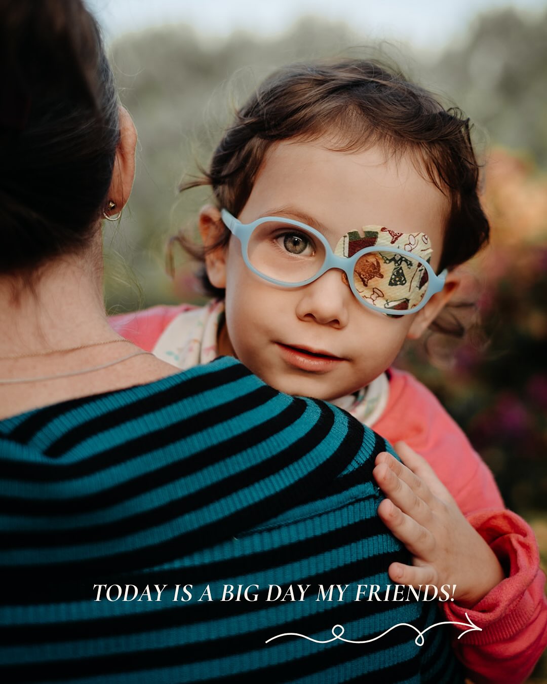 POV: your photography is in a magazine!
And not just any magazine…the most iconic magazine for family photographers that showcases images from all over the world. @heartfulmagazine
Say whaa?
Big thanks to @julyfrog2000 for the amazing shoot that lead me there ♥️