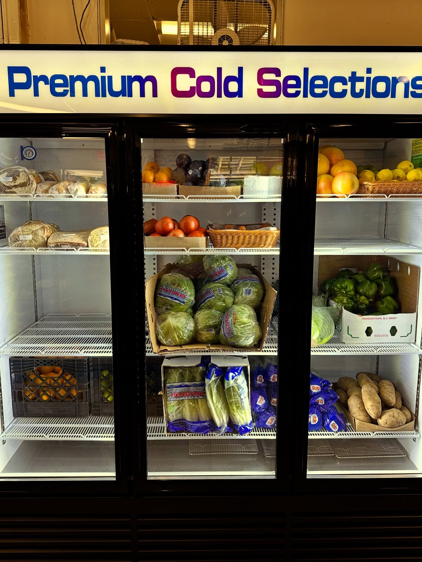 🚨 New at Oxford Market! 🚨
Come check out our brand-new produce cooler — stocked with fresh sandwiches, salads, fruit, and more. 🥗🍎🥪
We’ve also got local crab meat ready for you — everything easy to grab and all in one place! 🦀
Oxford Market is growing with you — new produce, more local beer & wine, and exciting homemade goods. We’ve been here for 30 years, and the best is yet to come.