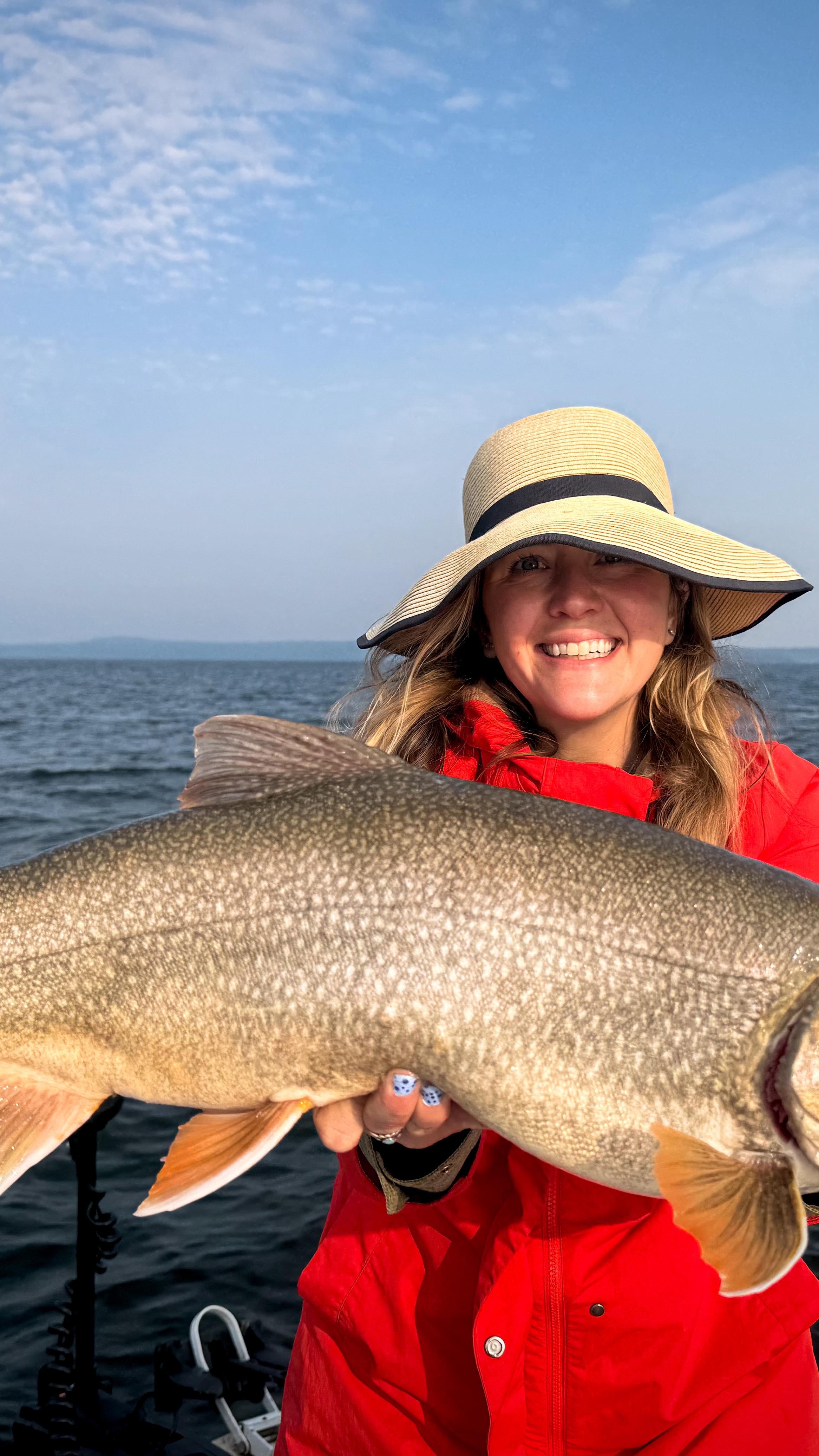 We stole away for a couple of hours of #LakeTrout fishing ๐ฃ
Our oldest son took the camera most of the time, and between him and us, we caught the chaos on film โ fish, laughs, and plenty of net battles. ๐๐
๐ Watch the full 4-min adventure on YouTube โ link in bio & comments!
#FamilyFishing #FishingReel #OntarioFishing #FishingLodge #PineCliffLodge