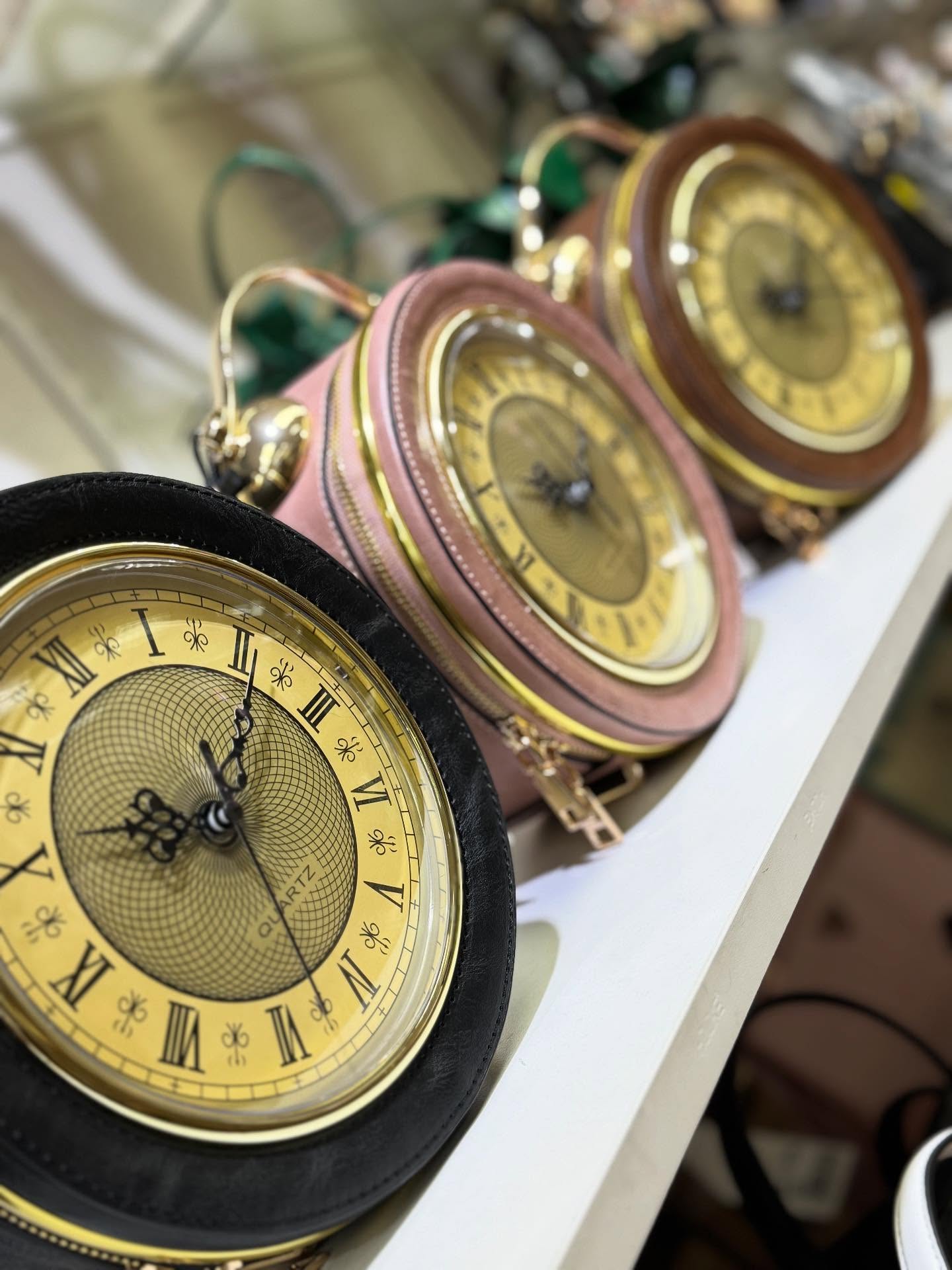 Timeless minis Available in Brown, Pink and Black