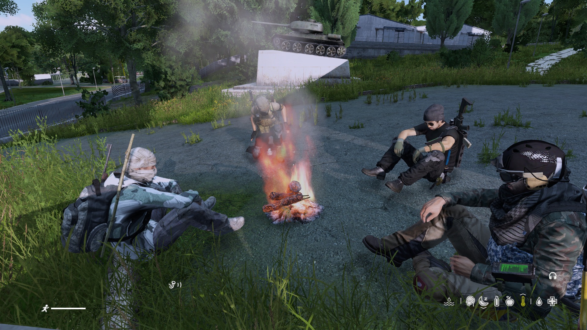 ⛺╠-Diario Sobreviventes
Link na bio!
"Hoje enquanto olhava as estrelas, fiquei pensando, o porque ainda continuo tentando sobrevier nesse mundo, se parar pra pensar, esse mundo ta quebrado... nao so por conta de toda a destruição, mas ate mesmo as que continuam sobrevivendo, todo mundo quer ganhar em cima do outro, querem destruir uns aos outros pra ver quem consegue ficar de é no final, mas ninguem lembra que se apenas uma pessoa chegar as estrelas, é o mesmo que ninguem ir até elas.
Nessa vida, ja passei por muita coisa, a cada dia, penso se ainda quero continuar vivo, as vezes fico esperando que o destino acabe com esse sofrimento... mas... ele ainda nao fez isso.
Enquanto olhava as estrelas, sendo aquecido pelo fogo, enquanto cozinhava uma lata de feijão, eu lembrei de uma situação parecida pela qual passei uma vez.
Até parece que havia sido combinado, sabe aqueles amigos que a gente nao ve a seculos? que nunca mais conversamos? um dia a gente apenas disse "Boa noite!", "ate amanha", "a gente se
fala depois" e esse depois nunca chegou, e nem se quer percebemos que na vdd foi um ultimo adeus. Quem sabe se a gente soubesse que seria o ultimo, teriamos aproveitado mais, ou falado o quão importante aquele amigo era... O tempo passa, e não espera, dias se tornam semanas, meses, anos quando vemos, decadas nos separaram... Depois pensamos "Será que ele ainda lembra?", "E se eu tentar achar ele?", nesse mundo isso ja nao é mais possível.
Aquela lembrança? um dia aleatório nso encontramos por acaso, dividimos uma fogueira, comida, água e ate combustivel. essa foi a ultima vez que nso reunimos, isso me deu espranças, coisa que eu nao tinha a muito tempo, quem sabe conseguirei reencontrar eles mais uma vez... Se isso acontecer... acho que vou guardar toda a saudade e apenas falar "Como você esta?" acho que dividiriamos uma fogueira novamente, ate cada um ir pro seu canto, pra quem sabe mais um dia a gente se encontrar novamente, claro, isso enquanto o destino nos permitir."