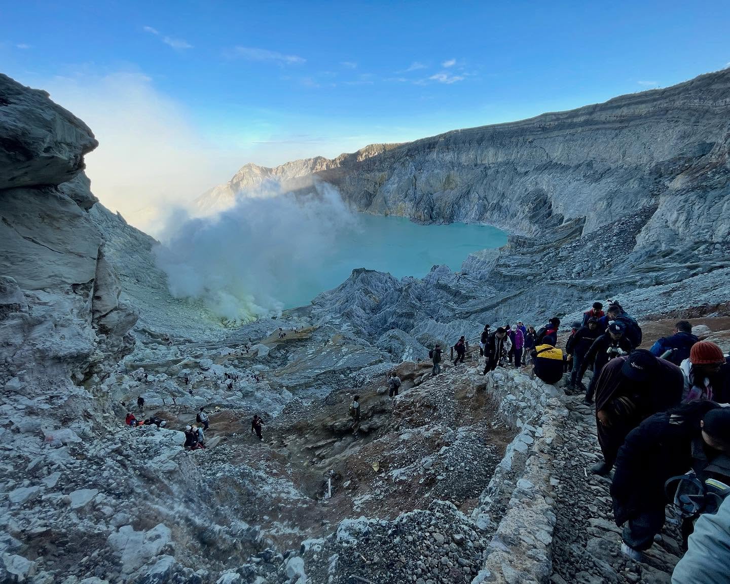What an experience—hiking down into the crater of Mt. Ijen in East Java with @sreyneth_11 and witnessing firsthand one of the only places on Earth where sulfur dioxide naturally ignites with oxygen, producing a continuous blue flame. Check the link in the bio for my account on hiking into the active volcanic crater in the dead of night and seeing something truly unique!
.
.
.
.
#indonesia #indonesia2025 #mtijen #mtijencrater #mtijensunrise #mtijenvolcanojava #travelindonesia #eastjava #eastjavatourism #exploreeastjava #volcanoeastjava #bluefame #sulfurdioxide #volcanic #volcanicrock