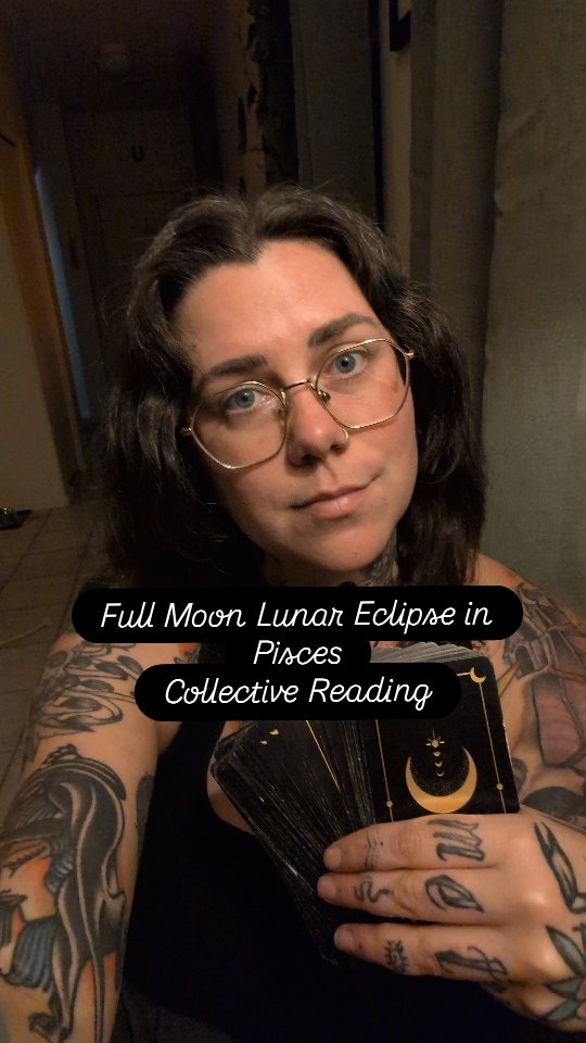 🌙 Major releasing energy, surrender, stepping into alignment.
there is no room for you to shrink and pretend you're someone you're not.
step into your power, step into your authenticity, do what your soul came here to do!
trust the process...
I love you!
#tarot #tarotreading #fullmoonreadings #energyupdate #tarotcards #tarotreader #eclipseportal #lunareclipse