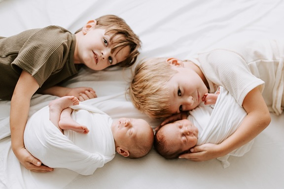 I don’t get too many twins inquiries but when I do it is such an honor. This was my first set of boy twins and boy where they perfect. I loved getting to capture these two new precious boys with their brothers. I have known this family for many years and it was fun to get to reconnect during our session. Congrats again on your sweet boys! @torypenni and @mikepennington53
#greenvillenewbornphotographer
#upstatescphotographer