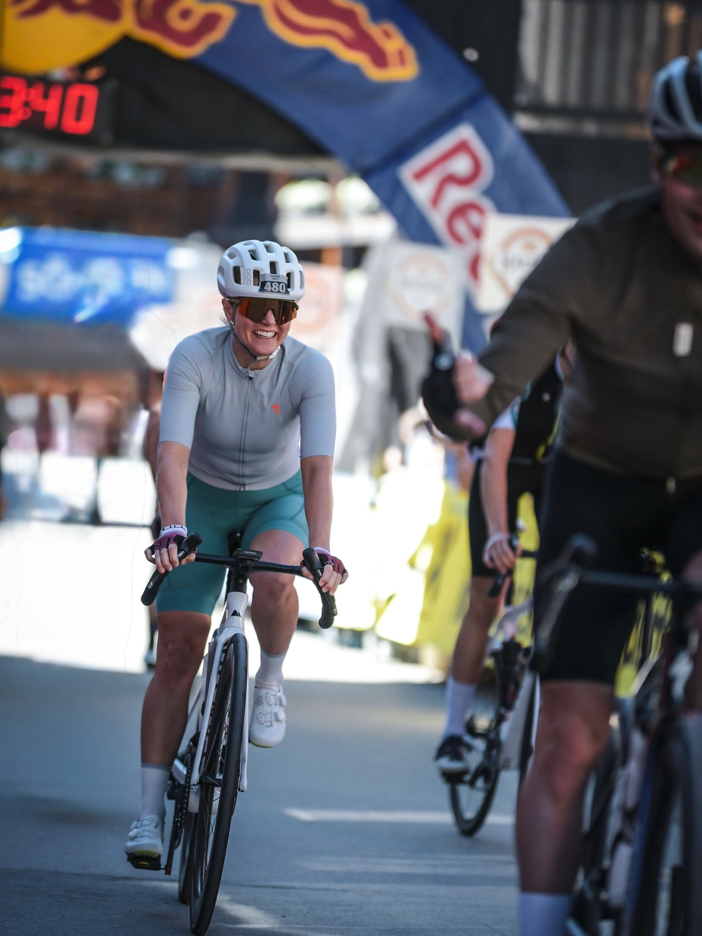 Irgendwas zwischen Lachen und Heulen 🙃
@garmindach
@oetztalerradmarathon
#finishlinefeels #garmin #garmincycling #garminfamily #beatyesterday #garmindach