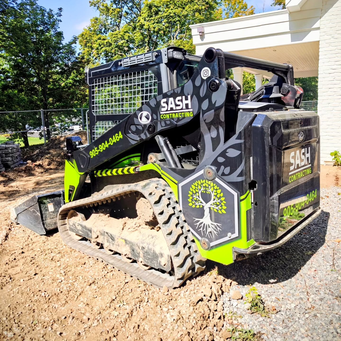 Starting our next big hardscape and grading project
#kubota #heavyequipment #kubotastrong #kubotaskidsteer #kubotaconstruction #kubotaexcavator #hardscapedesign #hardscape #landscapecontractor #Earthmoving #landscapingcompany #landscapinglife #skidsteer #excavator #excavatorlife #equipment #Excavation #equipmentwraps #dirtygraphix #dumptruck #dirtwork #bluecollar #dirtyhandscleanmoney