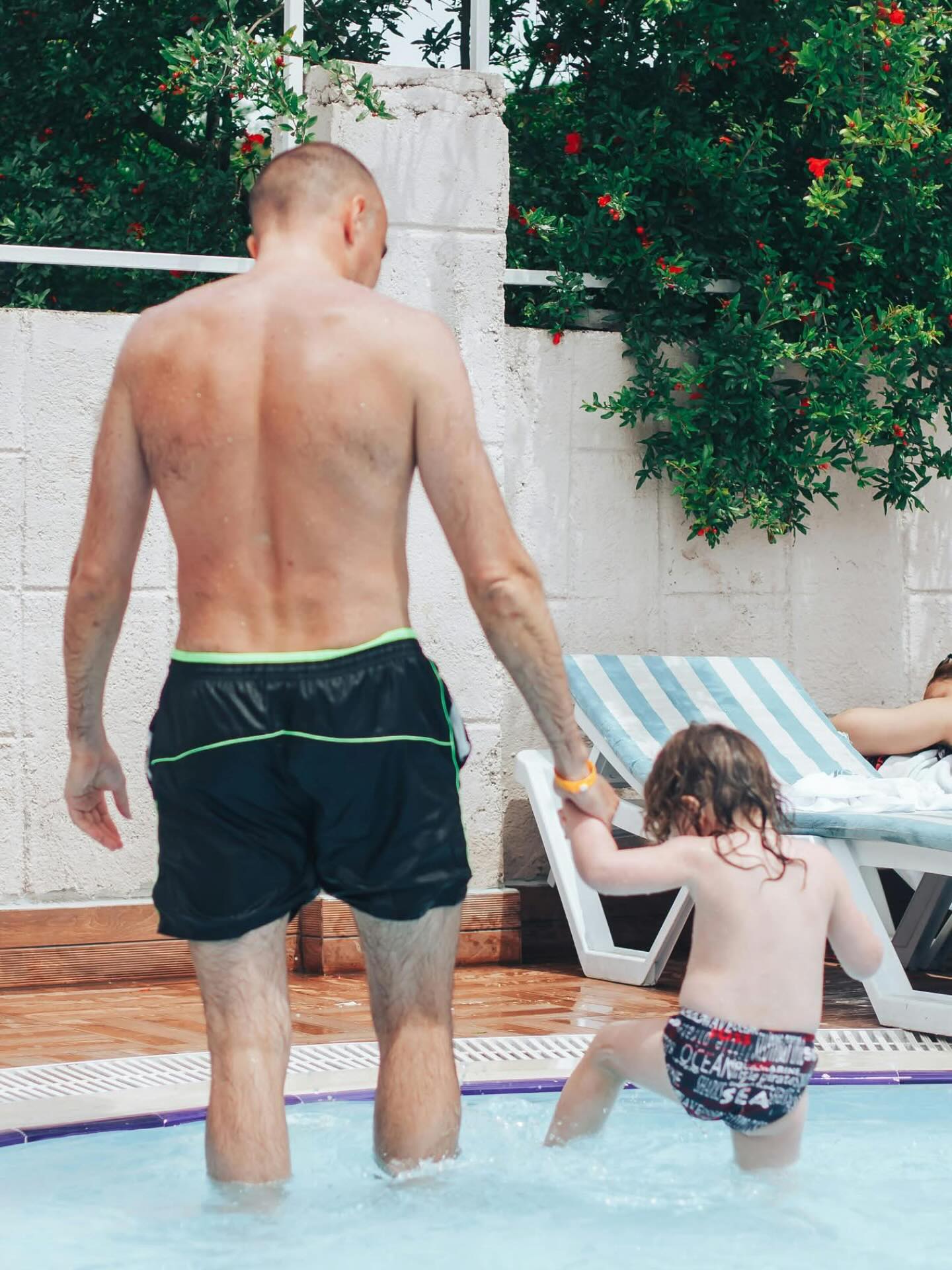 Ever seen a kid go full meltdown in public and a parent caught between stepping in or just letting reality do the teaching?
That’s FAFO parenting in action, aka Fck Around and Find Out*. We’re talking old-school, tough-love style where kids learn through the natural consequences of their choices. No overthinking, no cruelty, just life doing the teaching.
So here’s the question: would you try FAFO parenting - or does it feel a little too tough?
Drop your thoughts below and then hit the link in bio for the full article.
#FAFOParenting #ParentingWithConsequences #ModernParenting #ParentingRealTalk #BoundariesMatter #OldSchoolParenting #RaisingKidsRight #KidsNeedBoundaries #ParentingTruths #RealLifeParenting