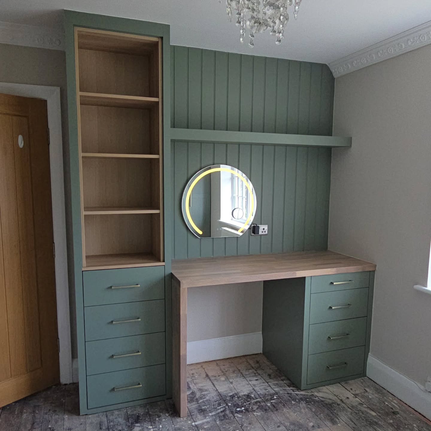 ✨ A custom touch for every home!
This beautiful setup was created to perfectly match the client’s space and needs. With IKEA PAX as a base, I can design and modify wardrobes, desks, and storage solutions into something truly unique.
Your space, your style – fully tailored. 
.
.
.
.
.
#IKEAPAX #CustomWardrobe #BespokeDesign #HomeInspo #ClosetGoals #MadeToMeasure #InteriorDesign #StorageSolutions #WardrobeInspo #HomeOrganization