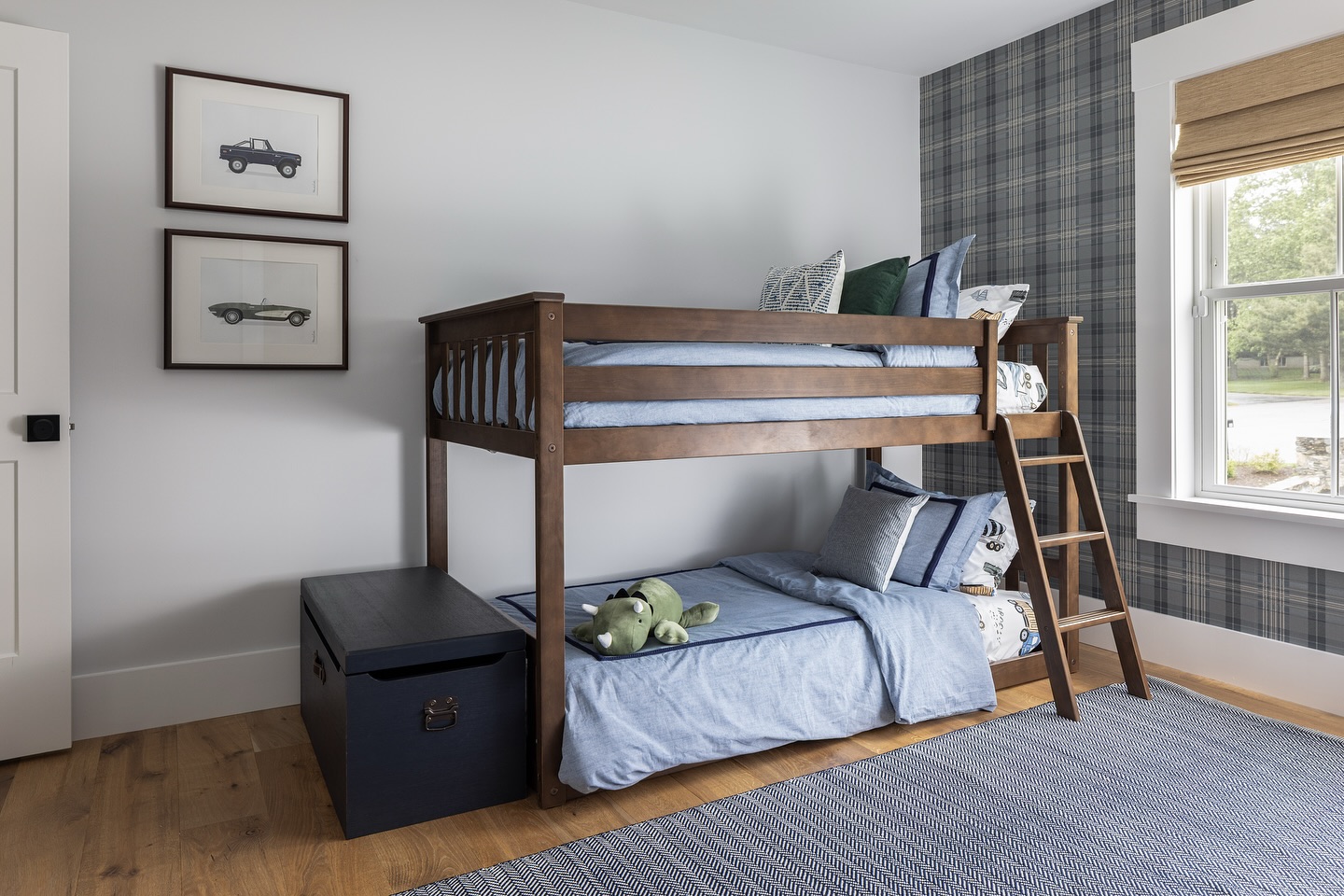 While I’m sad that summer has come to an end, I can’t help but feel a sense of relief that the kids are back to school and we are falling back into a routine. Anyone else feel the same?!?
Designed by @threesparrows_interiordesign
Photos: @ggray_photo
.
.
.
#backtoschool #kidsrooms #childrensdesign #interiordesigner #rhodeislandhomes #howyouhome