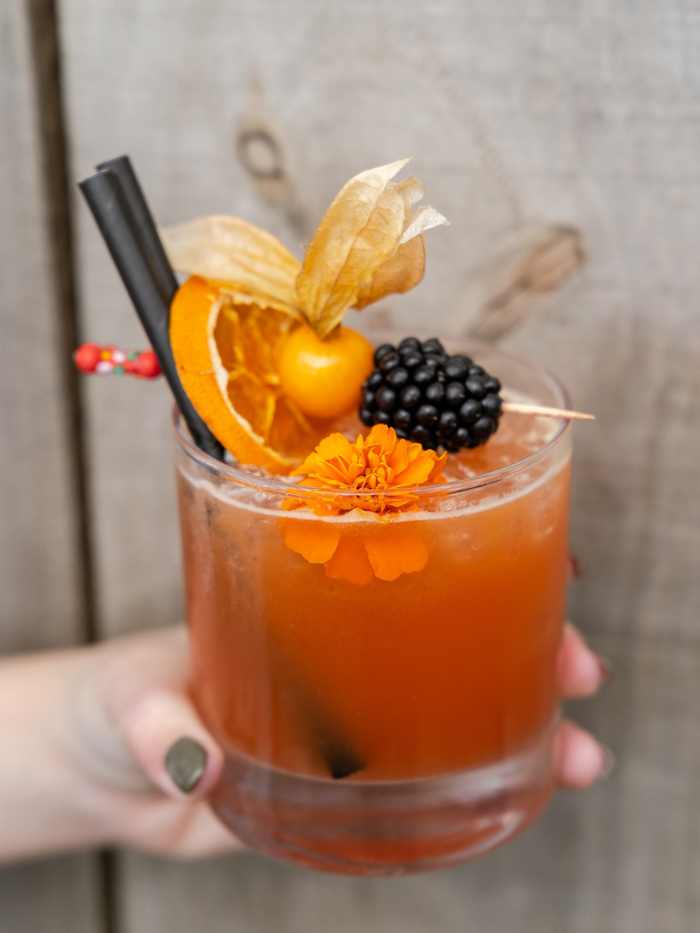 Refreshing, full of flavor, and perfect for any time of the day 🌞🥂
#luumabeachrestaurant #luumabeachmarbella #marbellaweekend #marbellatrip #marbellalifestyle #marbellaspain #marbellavacation #elrosariobeach