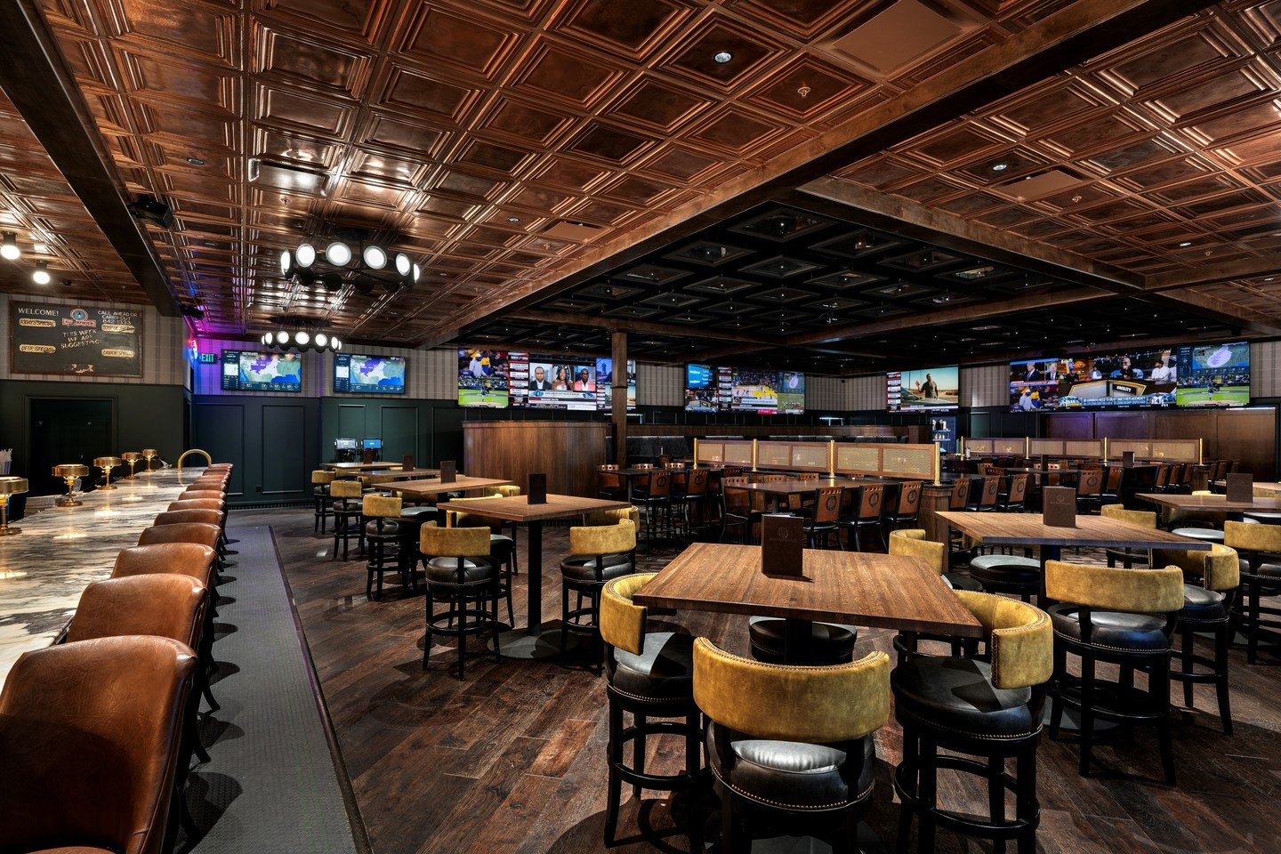 Cooler temps has us getting ready for sports bar season 🏈