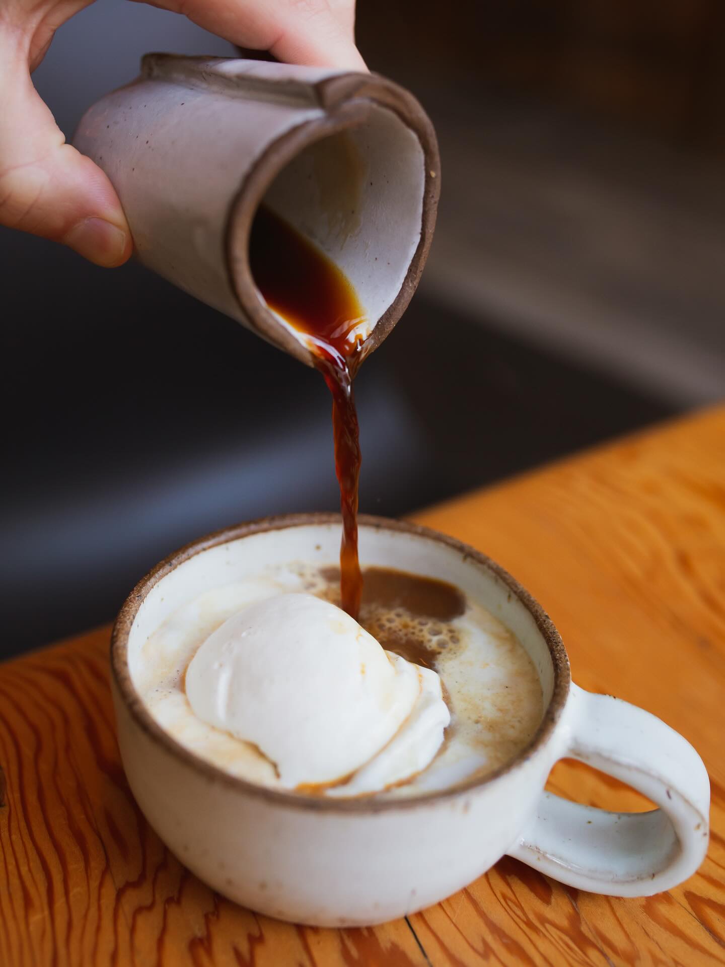 “La vita è troppo corta per non gustare il dolce.” — Life is too short not to enjoy dessert. 🇮🇹
Swing by and treat yourself!
📸 @kristinkins