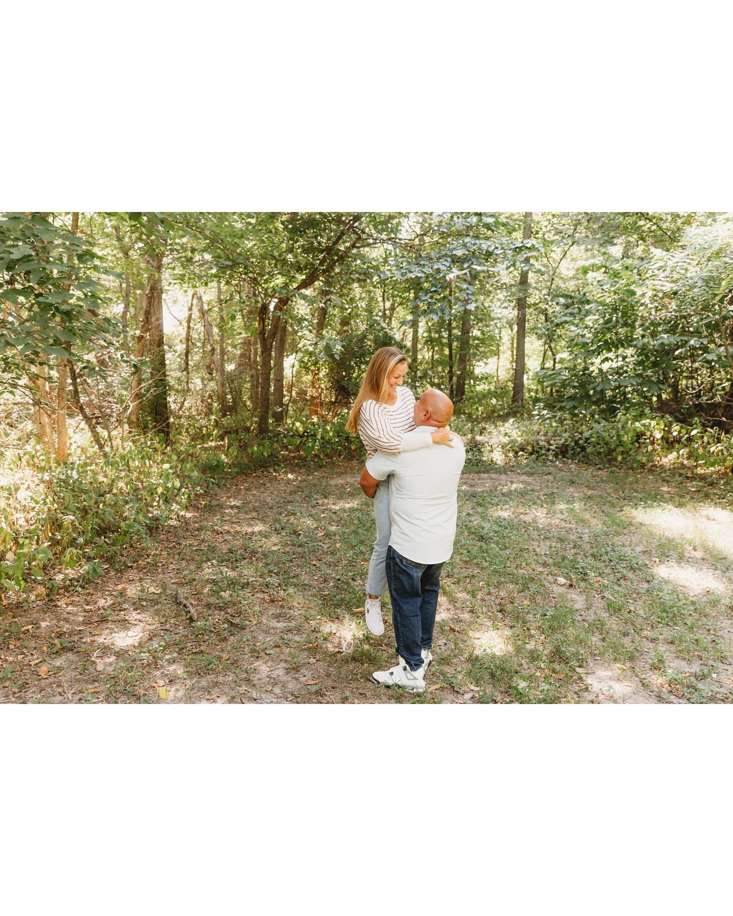 I wish y’all could hear their cute giggles from this session! Oh my gosh it was the sweetest Sunday afternoon ever 🥰 Rebecca and David, your wedding day can’t come soon enough!! ❤️🥹❤️