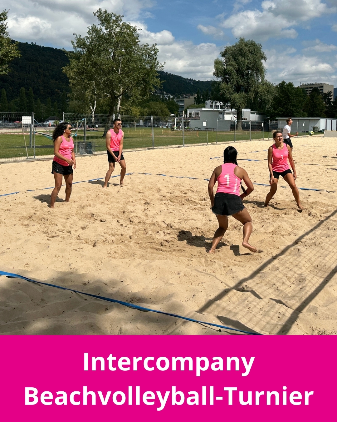 Rückblick in Bildern auf unser unternehmensübergreifendes Beachvolleyball-Turnier vom Samstag, 23. August 2025. Grossartige Stimmung, viel Fairplay und tolle Ballwechsel den ganzen Tag. Vielen Dank an alle Teams – wir freuen uns schon auf die nächste Austragung! 🏐✨
***
Retour en images sur notre tournoi interentreprises de beach-volley du samedi 23 août 2025 ! Une super ambiance, du fair-play et de beaux échanges toute la journée. Merci à toutes les équipes - on se réjouit déjà de la prochaine édition ! 🏐✨
#fellerpivotagessa #teamspirit #beachvolley #bravo