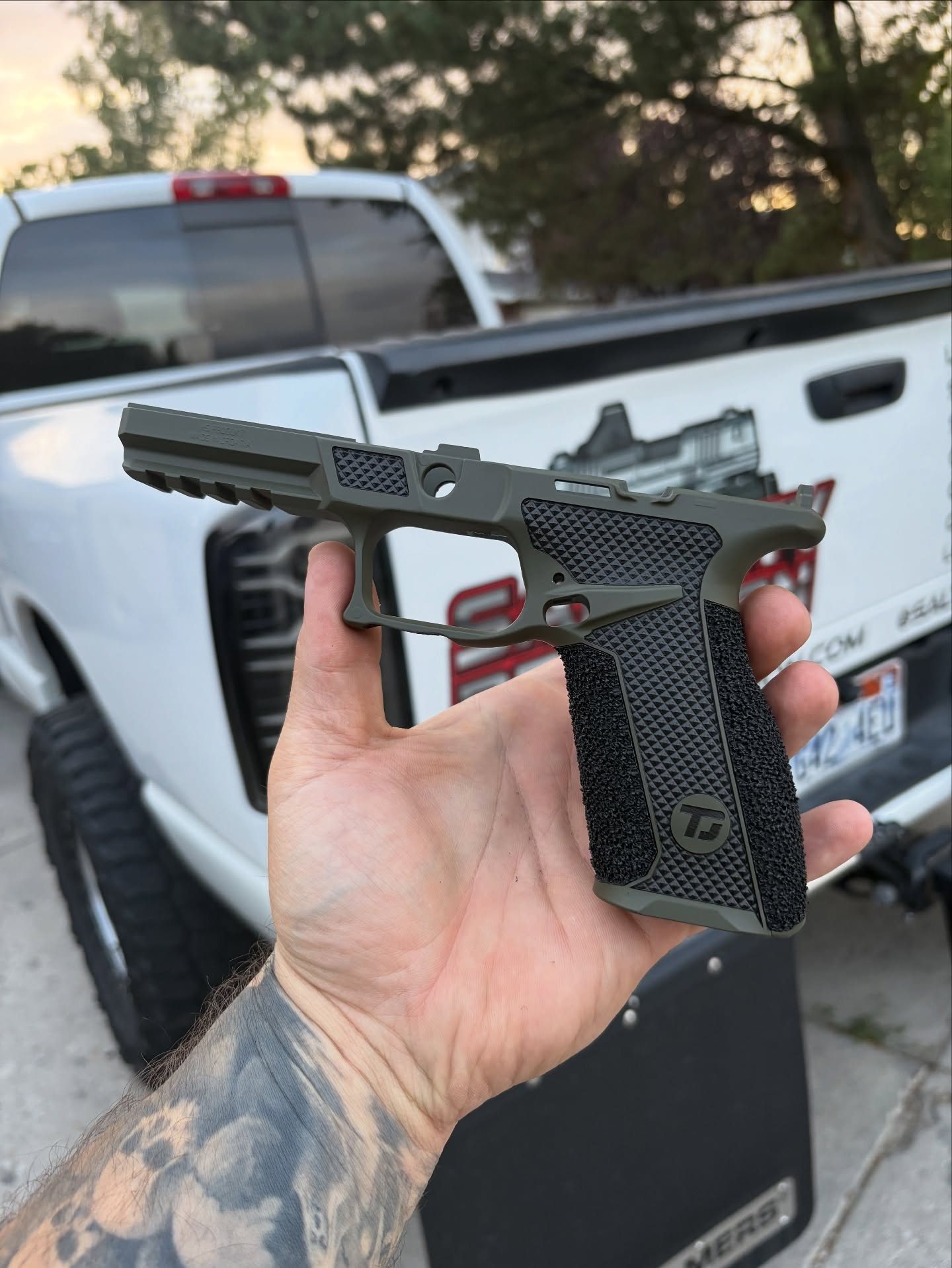 @tactical.dev got his hands on one of our Echelon grips in OD green with knurled stippling. We can’t wait to see what he does with it.