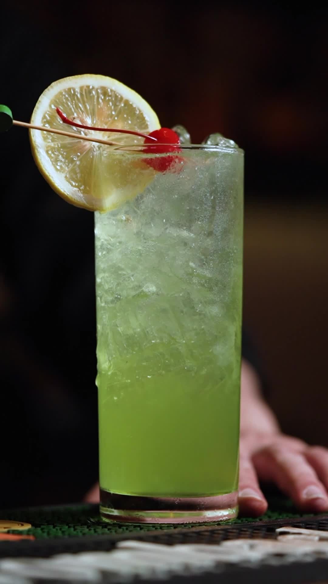 🍸 The week was long. The reward? A Japanese Long Island cocktail at AVRA Bangkok.
Crisp, refreshing, and just strong enough — the perfect way to treat yourself in Sukhumvit.
📍 AVRA Greek Georgian Restaurant Bangkok | Sukhumvit Soi 33
📞 Book now: +66 96 712 1701