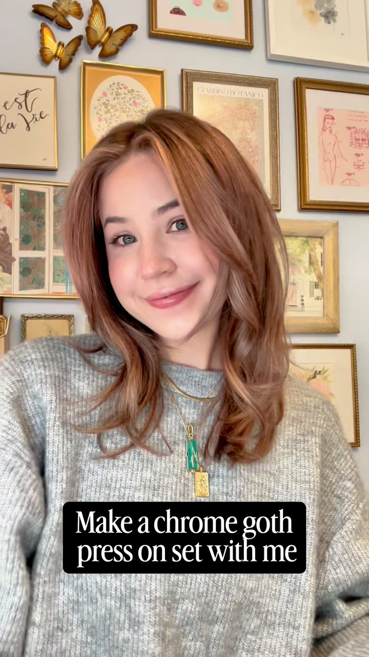 chrome detailzzz ⛓️⛓️
#nailartist #chromenails #gothnails #nailartdesign