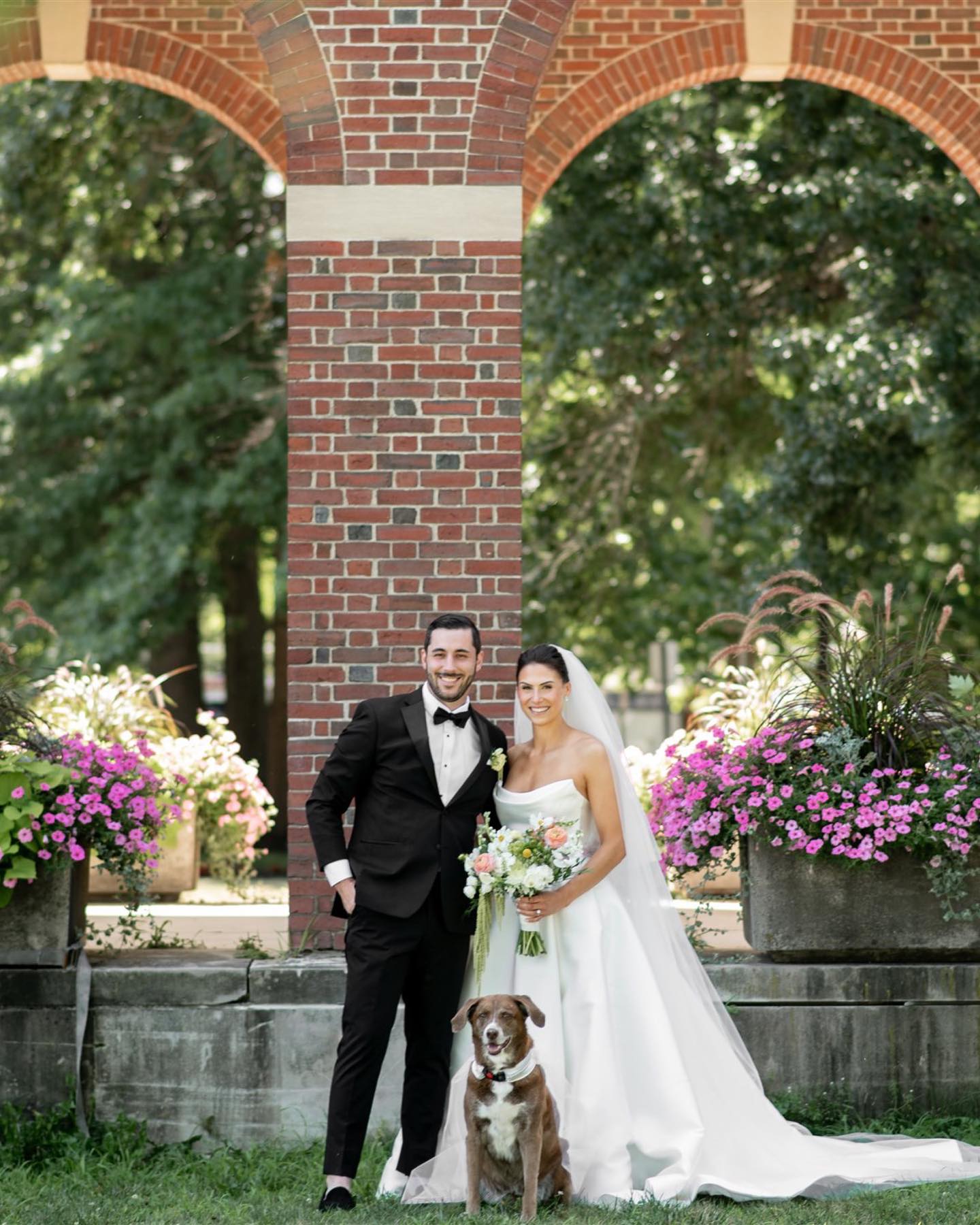NICOLE + SAM
I am so very excited to share just a little snapshot into this absolutely incredible day filled with lots of love, dogs in fancy dresses, citrus fruits, and the BEST wedding band!
N&S - thank you so much for having me & the team document your wedding. Love you lots!
VENDORS:
Planning + Management: @themaineventbykelly
Photo: @hannahlux.photography
Venue: @hallofsprings
Catering: @mazzonehospitality
Hair: @juliepottermasterstylist
Makeup: @elizabethsommersbeauty
Music: @eastcoastsoul
Floral Designer: @flowergirlandco
Rentals: @totalevents
Mozzarella Stand: @vinnymozz
Bridal Shop + Alterations: @lelitebridal
Bridesmaids Dresses: @lulakate
Veil: @mayka_vogue_bridal
Gown: @moniquelhuillierbride
Dog Sitter: @spottedsnout
Rings: @ederajewelry + @eurodesignjewelry
Suits: @josabank
Tanning Salon: @afterglowsunlesstan
Transportation: @ridepremiere
HLP team:
Lead: Hannah
Second: Dyan @dyanholtphotography
Assistant: @lydiadelanophotography