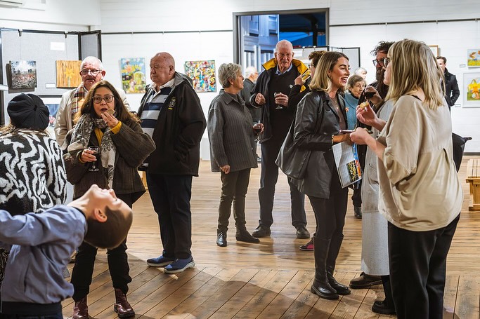 We were so excited to officially open the 53rd annual Kyneton Daffodil and Arts Festival last Friday night at @theoldauctionhouse
A huge thank you to Kyneton on Riverside, our Naming Rights Sponsor. To the Macedon Ranges Shire Council, thank you for your Events Grant and in-kind support which makes so much of this possible.
An enormous thank you to all our sponsors — without you, the Festival could not go ahead.
Gold Sponsors
Ray White Kyneton, M.E. Auctions, Kyneton RSL, Macedon Ranges Plumbing, Evolve Group, The Old Auction House, Bupa, Central Spark, Midland Irrigation
Silver Sponsors
Lisa Chesters, Bart ‘n’ Print, Midland Express, Kyneton Toyota, Hendersons the Gas People, Palmer Stevens Rennick, Kyneton Shoe Shop, Home Hardware – Kyneton Plumbing & Building Supplies, Macedon Ranges Signs, Donkey
Bronze Sponsors
Mawsons, RT Edgar, Eve Transport, Watt’s Fresh, Performance One, Kilcoy Global Foods Kyneton, Mr Twistino – Twista Potato, Organs Coaches, Prendergast
A special thank you to:
* The Rotary Club of Kyneton and Kyneton Lions Club
* Rhain and Jo from the Old Auction House, for hosting the Art & Photography competitions and exhibitions.
* Ken Rose, for sponsorship of the Esther Rose Memorial Watercolour Art Prize.
THANK YOU to @socialfoundryau for catering , and always providing amazing food !
Thank you @tiesuriephotography for taking the beautiful snaps.
Thank you to @jessmanganmusic for providing us with the fantastic entertainment.
A huge Congratulations to our Royals !
We look forward to another EXCITING weekend ahead !