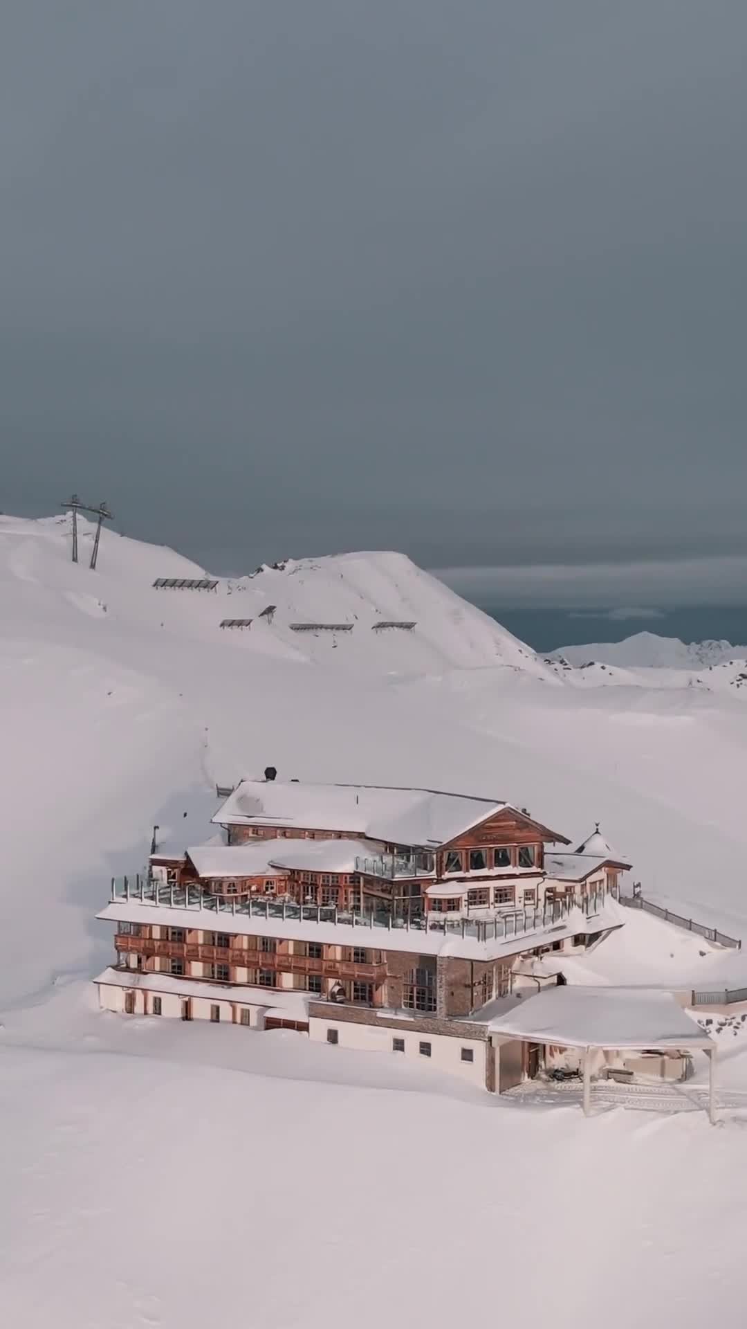 Ski villages are essentially pop-up cities.
Tens of thousands of people.
Shops.
Restaurants.
Bars.
And every single one of them is a media touchpoint.
Liberated from the grind of the daily commute,
Visitors stay.
For days.
Meaning your brand isn’t just ‘viewed’
It gets noticed… again and again and again!
The resort is a city with walls of snow.
And inside? You own the stage.
Want your brand to rule the snow cities?
Let’s talk.
Video ©GUESS