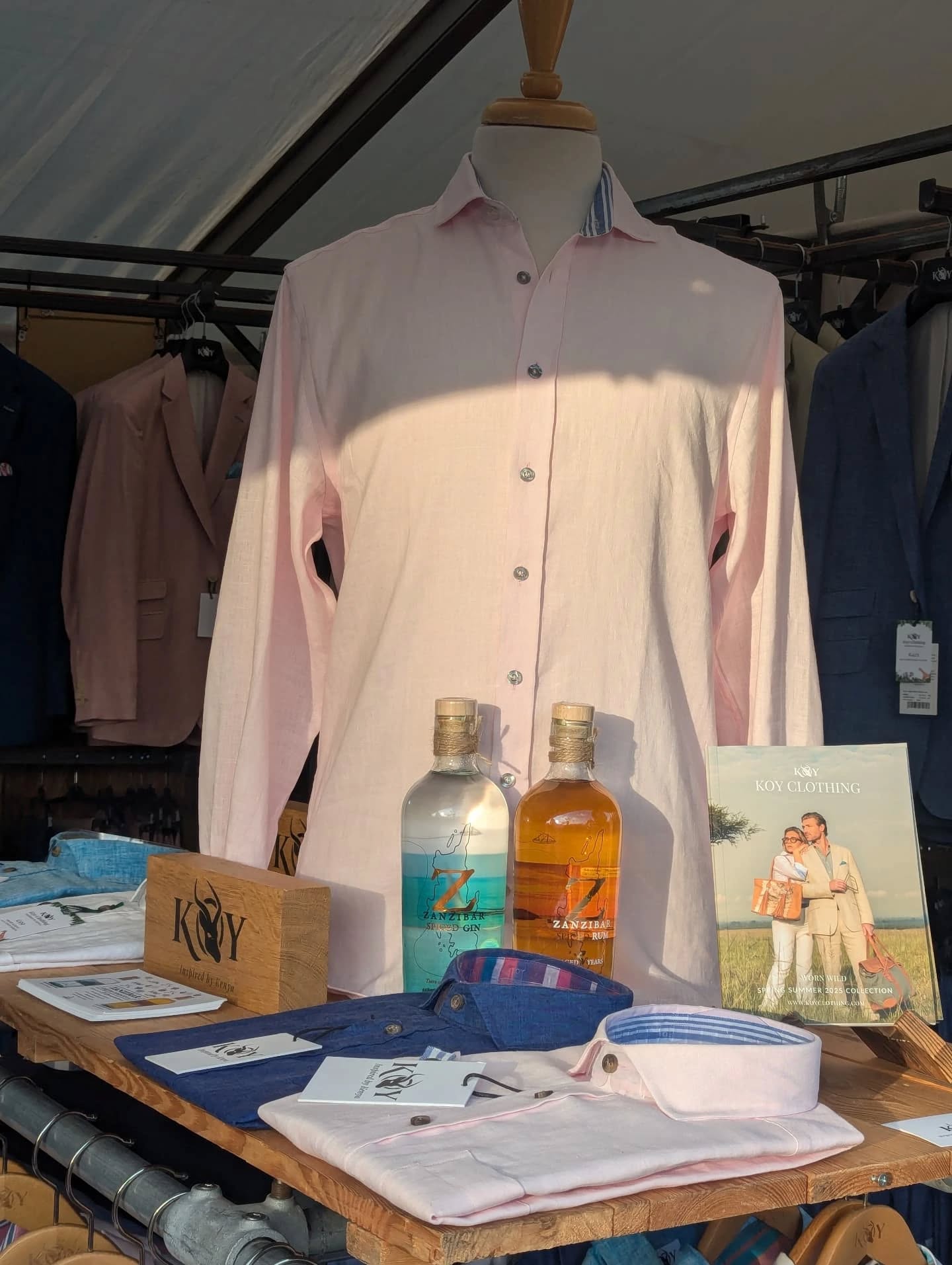 Another great weekend alongside our friends @koy_clothing at the Burghley Horse Trials – our third shared stand and counting! 🐎
We brought the bar 🍸 and served up our favourite twists on the classics – Chilli Rum Sours and Mojitos made with our award-winning spirits and organic Zanzibar spices 🌶️
It’s always a pleasure teaming up with a brand that shares our values – from sustainable sourcing to celebrating East African heritage.
@koy_clothing uses beautiful Kenyan Kikoy fabric in their designs, and we produce our spirits with organic spices from Zanzibar 🌿
Here’s to more good times, bold flavours, and meaningful collaborations that bring a taste of the Spice Islands to you 🌴🇰🇪🇹🇿
#ZanzibarLiquorCompany #KOYClothing #BurghleyHorseTrials #SpiceIslandSpirit #ZanzibarSpicedRum #ChilliRumSour #SustainableStyle #TasteOfTheSpiceIslands #EastAfricaInspired #ZanzibarInTheUK #CraftSpirits #KenyanKikoy #OrganicSpices #ZanzibarCocktails #SharedValues