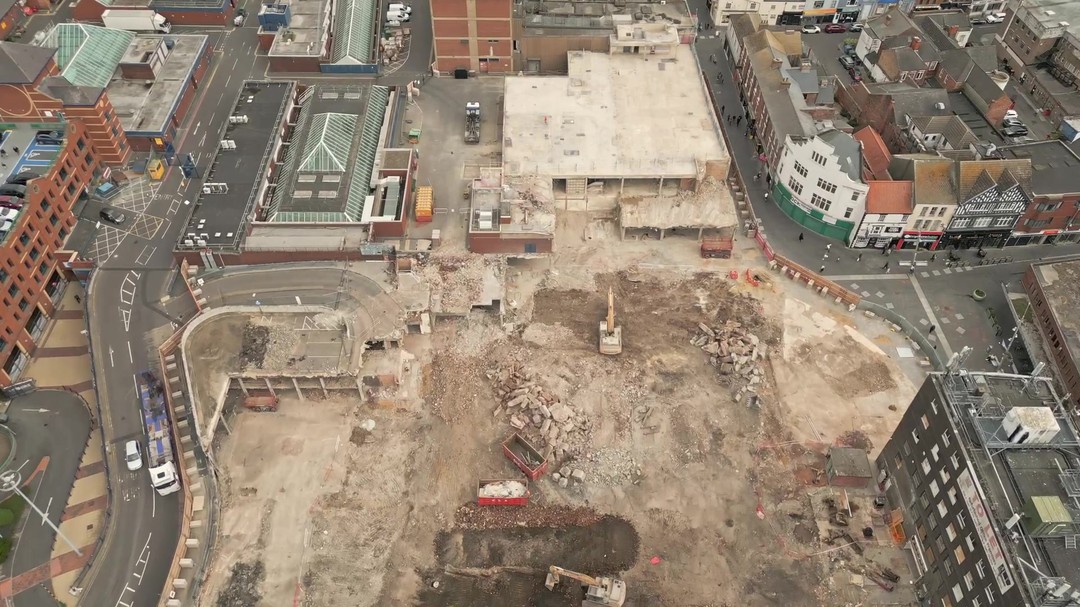 What's happening down at @freshneyplace?
We have some new footage from @gmiconstructiongroup on showing the amazing work taking place at Grimsby town centre's amazing redevelopment works.
Check it out ⬆️