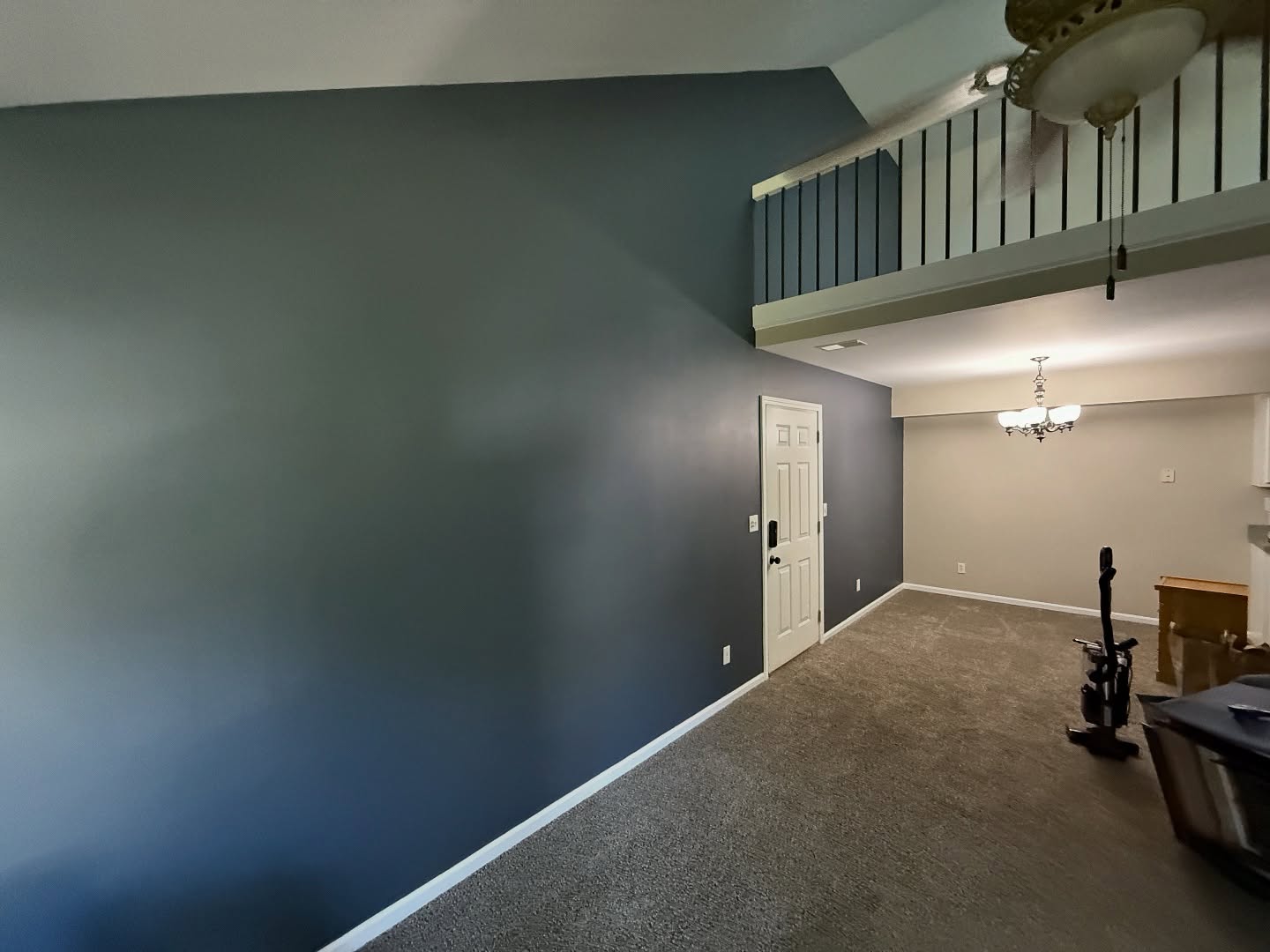 Great whole house interior repaint for answer client who was moving in. They also retained @guardianprocleaning to both shampoo vacuum the carpet and clean the home prior to moving in. Huge shoutout to Aiden, Ronnie, and Bailey who worked on this and got it to perfection for this client including a beautiful accent wall. #guardianpro #painting #indiana #valparaisoindiana #chestertonindiana #northwestindianarealtor