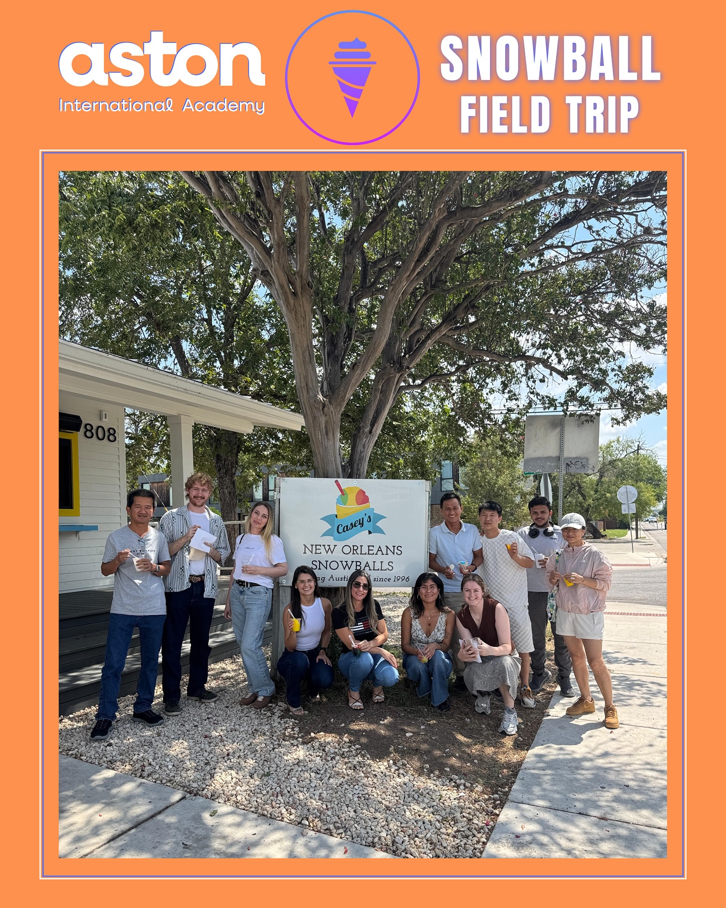 One of our classes went on a sweet adventure to try the traditional snow balls ๐ง. Students had the chance to explore new flavors, order their favorites, and enjoy a refreshing taste of Austin summer!
At Aston International Academy, we believe learning English goes beyond the classroon. We create real-life experiences where students can practice, connect, and make memories. ๐งก