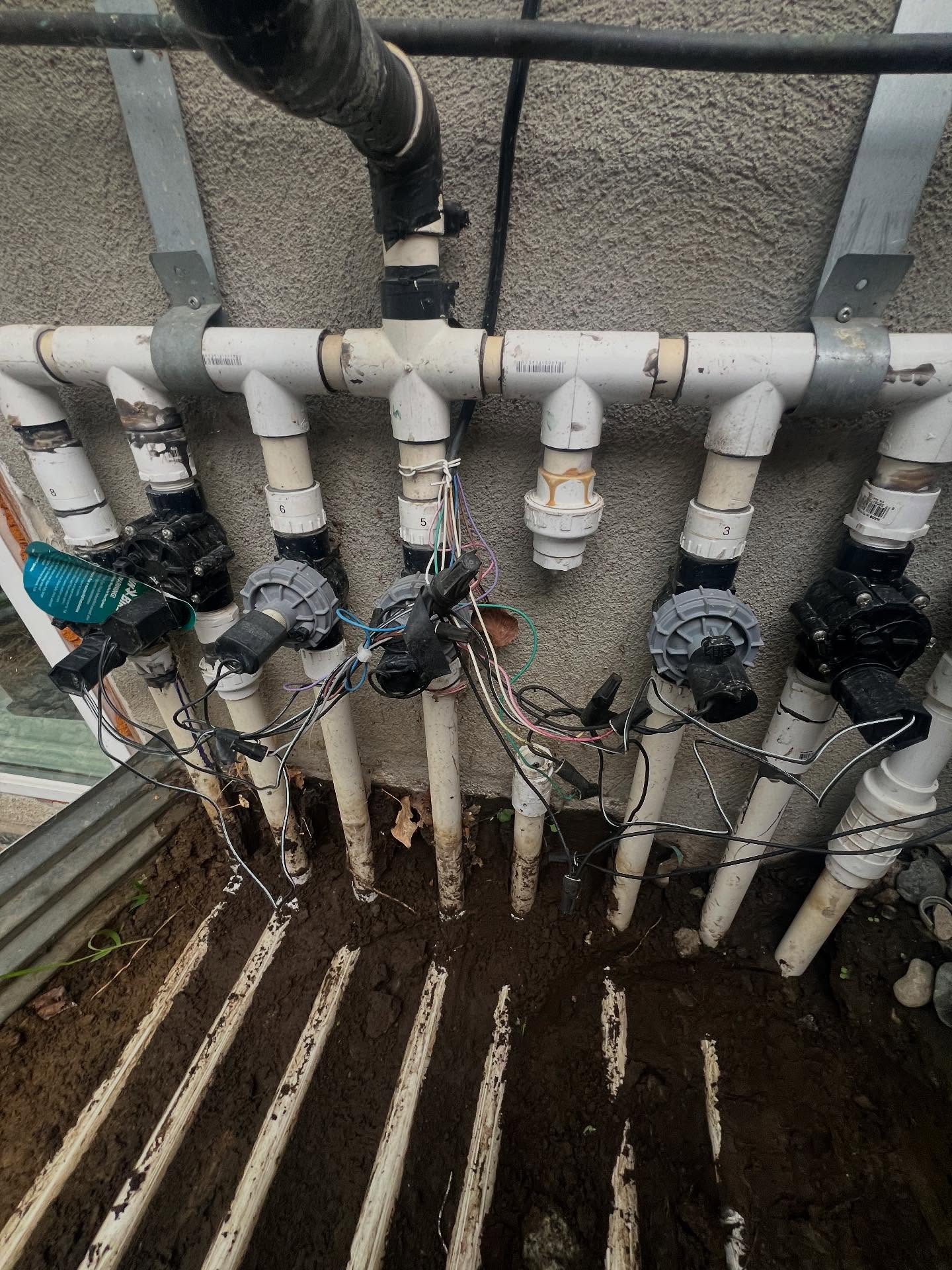 Retro fit a old upright leaky manifold and cleaned it up by installing new manifold system that makes it a breeze to change out faulty valves. We had the plumber come in to pro press a 1 inch copper line manifold .
Give us a call for your indoor & outdoor needs .#tapcontracting#box mechanical