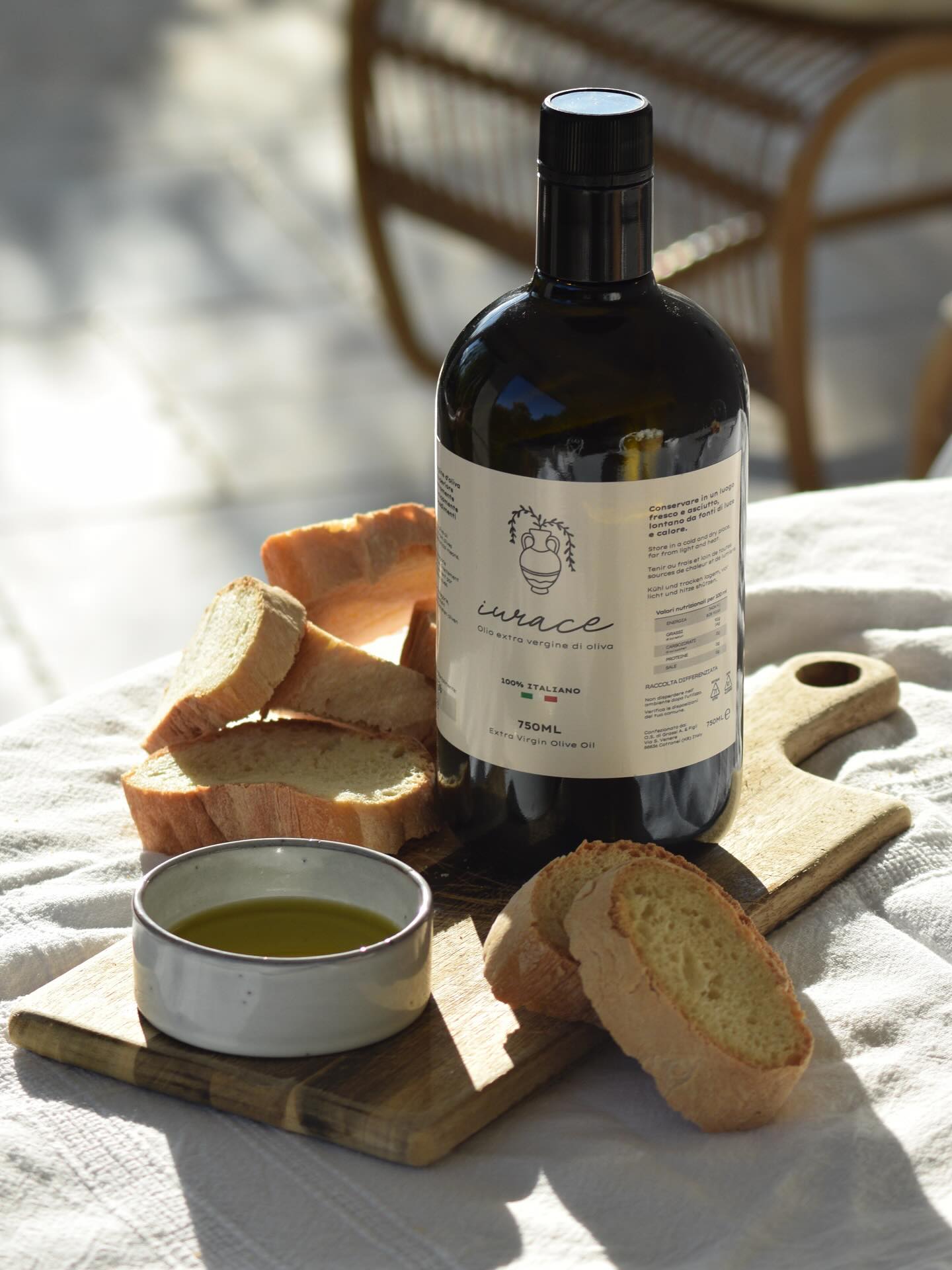 Non siamo spariti… 👀
Stiamo solo lavorando dietro le quinte ✨
Tra poco il nostro sito sarà online e finalmente potrete acquistare il nostro olio in tutta Italia 🇮🇹
Noi non vediamo l’ora, e voi? 💛
Continuate a seguirci per rimanere aggiornati! 🚀
#Iurace #OlioEVO #MadeInItaly #PrestoOnline