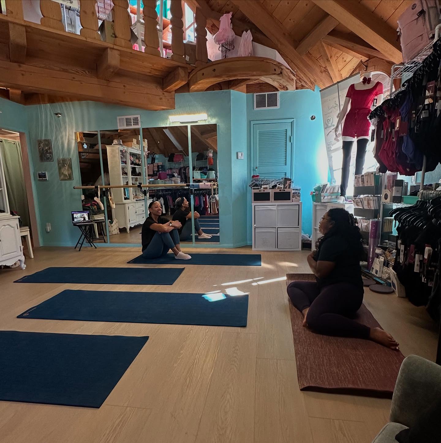 FALL Mat Pilates in Carlsbad Village
Join us this fall for a grounding mat Pilates class—perfect for beginners and those returning to movement. Build strength, flexibility, and confidence in a welcoming and supportive space.
🗓 When: Sundays – September 7 - October 19
⏰ Time: 9:30-10:30am
📍 Where: Dancin Soul Boutique
🚗 Parking: parking lot and street parking
💰 Pricing:
• $25 Drop-In
• $140 for 7-Week Series
This class is for you if you’re looking to:
✔ Learn the Pilates method in a safe, informed environment
✔ Stay consistent and accountable with weekly workouts
✔ Understand movement principles that carry into other practices
✔ Join a like-minded community focused on wellness
What to Bring:
• Exercise mat (a few loaners available)
• Small/medium towel (used as a prop for key exercises)
• Water
• Comfortable clothes you can move in
Open to beginner and intermediate levels.
Have injuries or medical conditions? Please reach out before registering so we can help determine if private lessons may be a better fit.
Link in bio to register
📧 Contact us: info@continuumartspilates.com