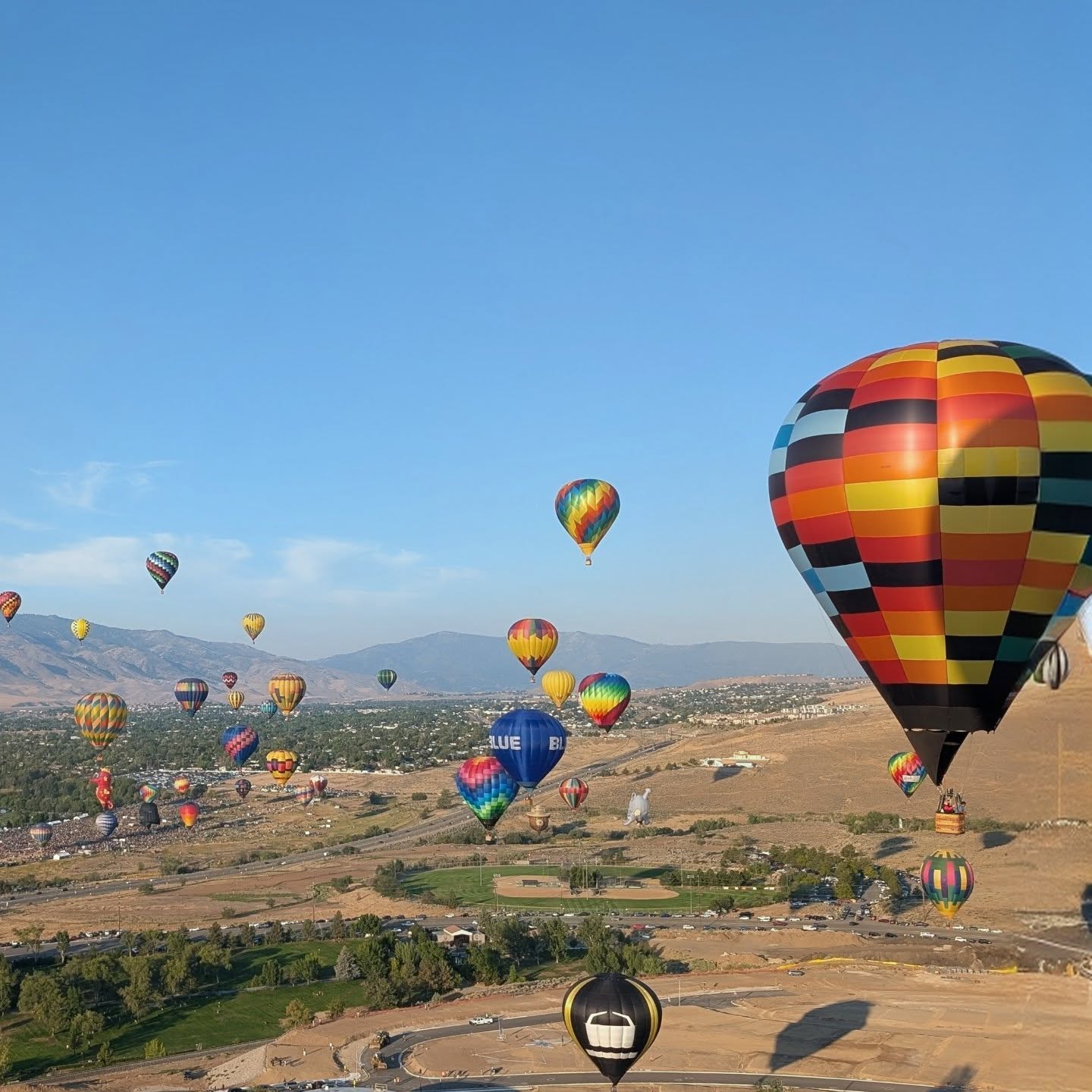 I had the amazing opportunity to participate in the Great Reno Balloon Race this weekend and fly away! I've never had the pleasure of being in the sky without a steering wheel before. Absolutely a fun and memorable adventure! #reno #renoballoonraces #hotairballoon #adventures #travelingthrough #zakunscripted
