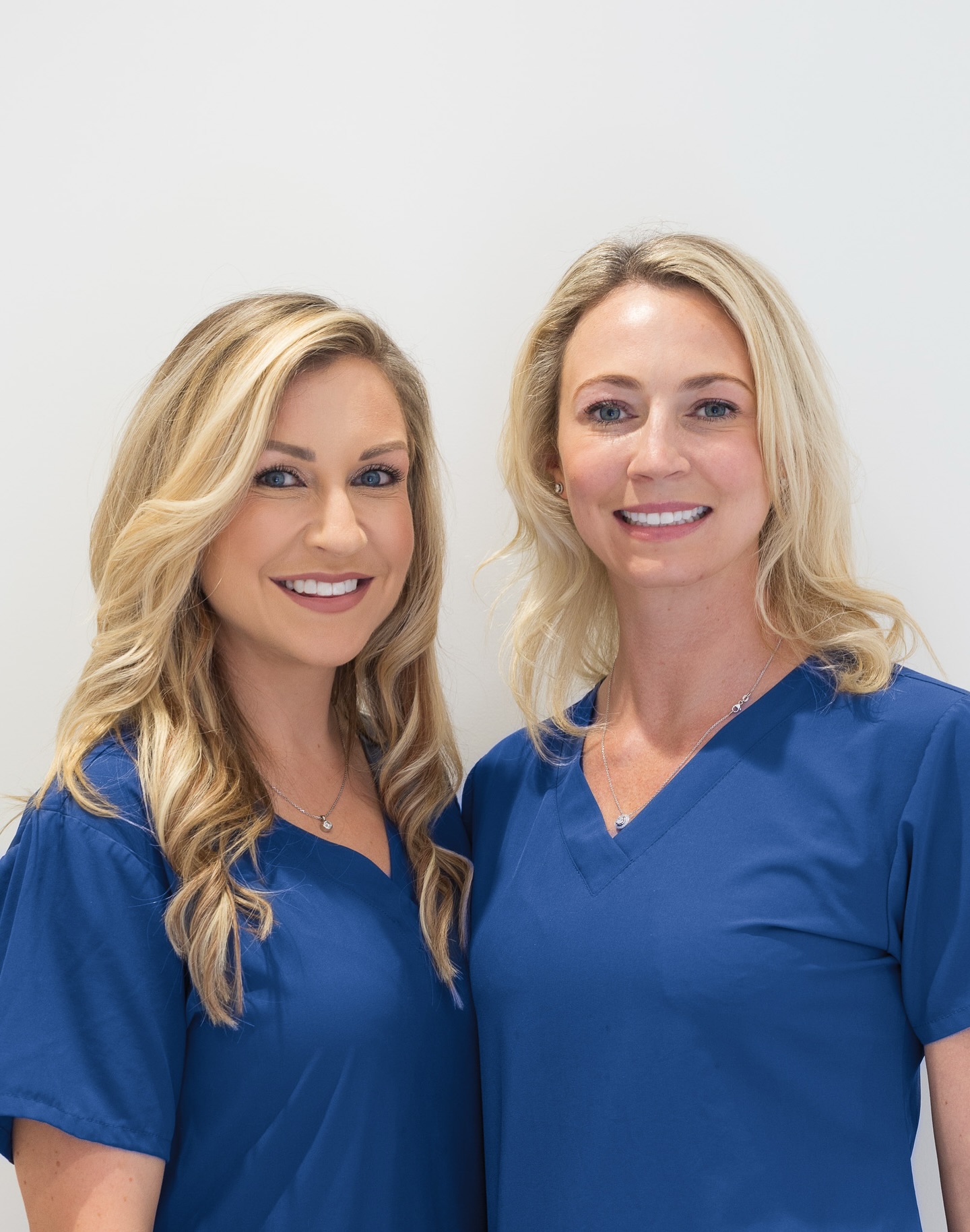 👋 Hellooo from Simply Skin! It’s been a radio silent summer — but we’re still here, just buried under a mountain of school holidays, work, and all the glorious chaos that comes with juggling business and babies! 😅💼👩👧👦
For our lovely new followers — hi! We’re Nurse Ruthie & Dr. Emma, the founders (and faces) behind Simply Skin 💉✨
We created this space to combine our medical expertise with our passion for helping people feel confident in their skin. Whether you’re new to the aesthetics world or a seasoned skincare lover, we’re so happy you’re here 💛
Stay tuned — we’ve got lots of exciting things coming this season 👀
Pop into the comments and say hi — we’d love to meet you!
#SimplySkin #SkinConfidence #MeetTheTeam #AestheticNurse #DoctorLedClinic #SkinJourney