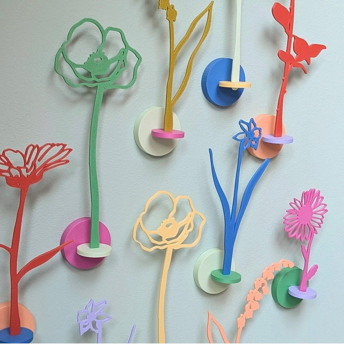 Wat is dit nou weer voor leuks!! We hebben weer een pareltje gevonden! Binnenkort ook in de Schagchelstraat bij Pand 6; @joeff.nl! Prachtige levensbloemen en vogeltjes die je zelf met houders kunt mixen en matchen voor aan de muur! HOE LEUK! 🌷🪻
Dat wordt niet gemakkelijk kiezen :)
#muuss #joeff #cadeau #gift #nieuw #haarlemshopping