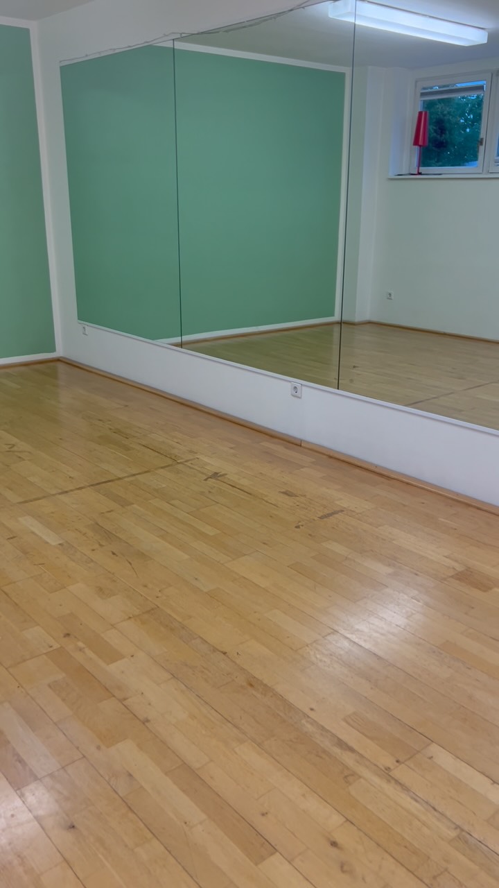 #vorhernacher #konfettimeerbusch #kursraum #konfetti #elternkindkurs #elternkindkursvorbereitung