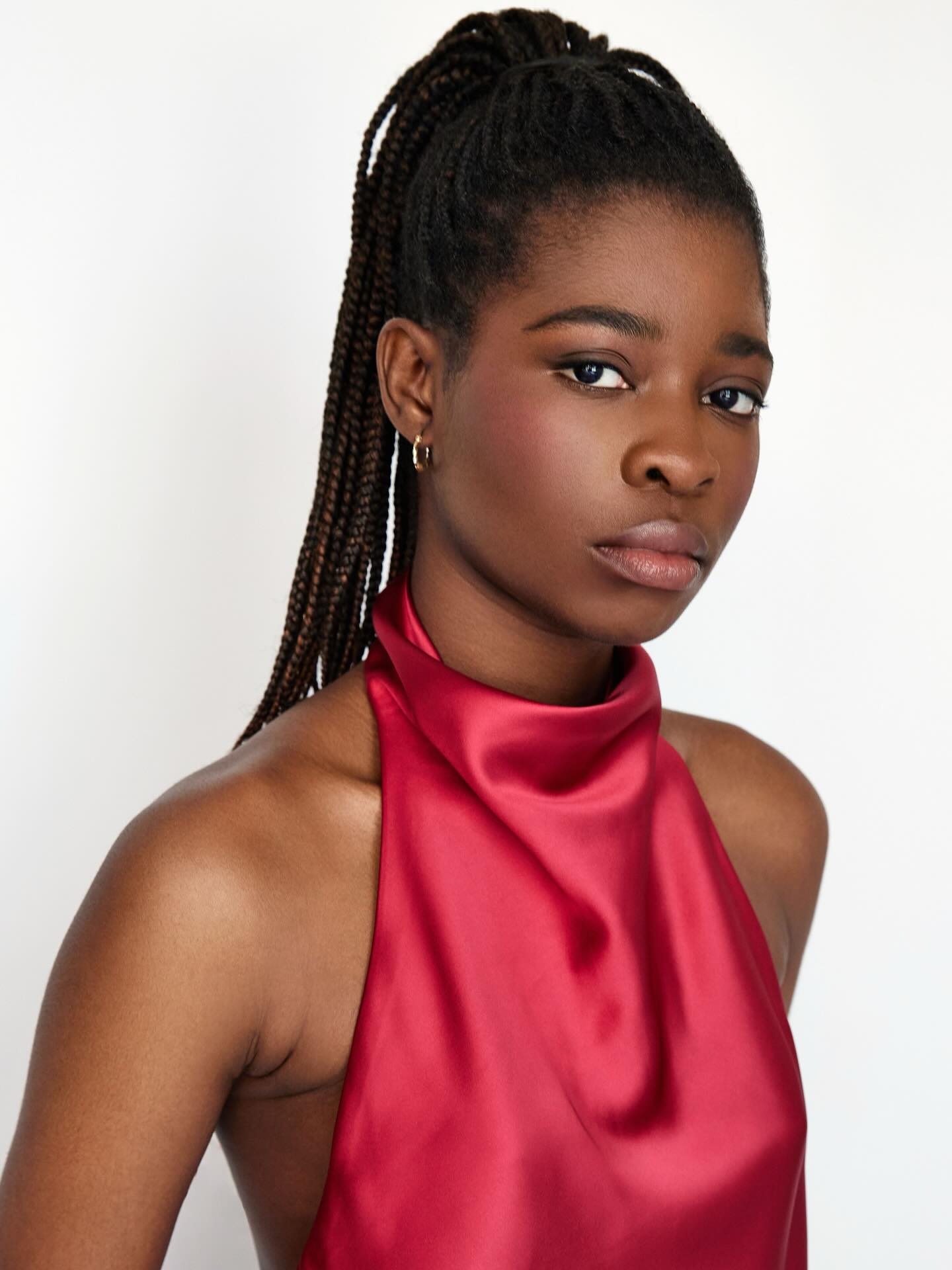 @itisgrace__ serving sultry, serene confidence!
📸: @michaelwebbernyc
💄: @kaleywerebeauty
#makeup #makeupartist #freelancemakeupartist #mua #nycmua #headshot #headshots #nycmua #nycmakeupartist #nycmodel