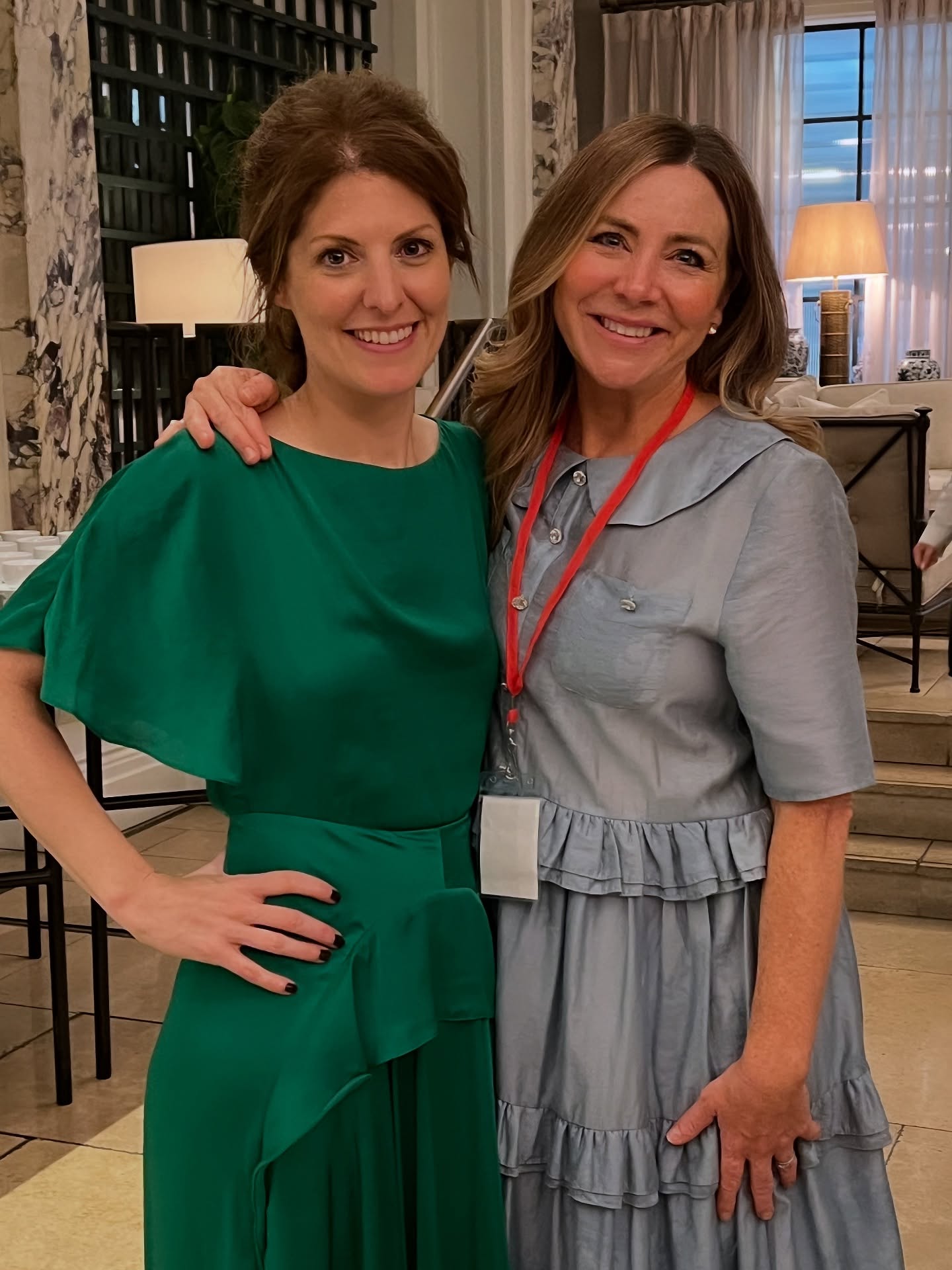 Last week was a whirlwind ✨ An incredible day at the beautiful @kimptonfitzroy hotel for the @ufurnishcom x @metro.co.uk Home Awards. I was invited by UFurnish founder and all round powerhouse @deirdremcgettrick (pictured) to be part of the incredible judging panel, and it was such a joy to present the Best DIY Creation award to Becky Russell @surreyhousediy sponsored by @the.furniture.edit Congratulations again, to you and all of the winners and runners up!
It was an absolute honour to be back on the judging panel this year – no easy task with the sheer amount of creativity, talent and passion in the entries.
These awards are such a special celebration of our interiors community – from homeowners to bloggers and content creators – all sharing real homes, clever transformations and the kind of before-and-afters that leave you speechless.
I loved catching up with so many familiar faces, meeting new ones, and chatting with some brilliant brands and sponsors too. Swipe for a ridiculous amount of selfies in all the excitement.
And finally, a huge thank you to @ufurnishcom for having me and for pulling together another flawless event!
