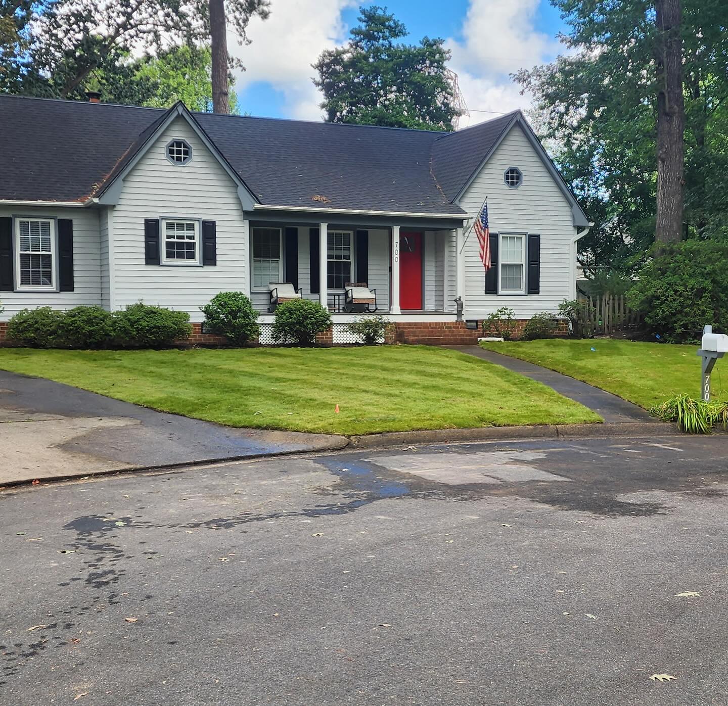 🌱🚜 Turfs Up Contracting is CRUSHING it with #Zeon #Zoysia #sod installs before the season wraps! 🔥 Lush, durable, and ready for your dream lawn. Let’s get your yard game strong before winter hits! 💪 #TurfsUp #ZeonZoysia #LawnGoals #turfsupcontracting.com #turfsupsod.com