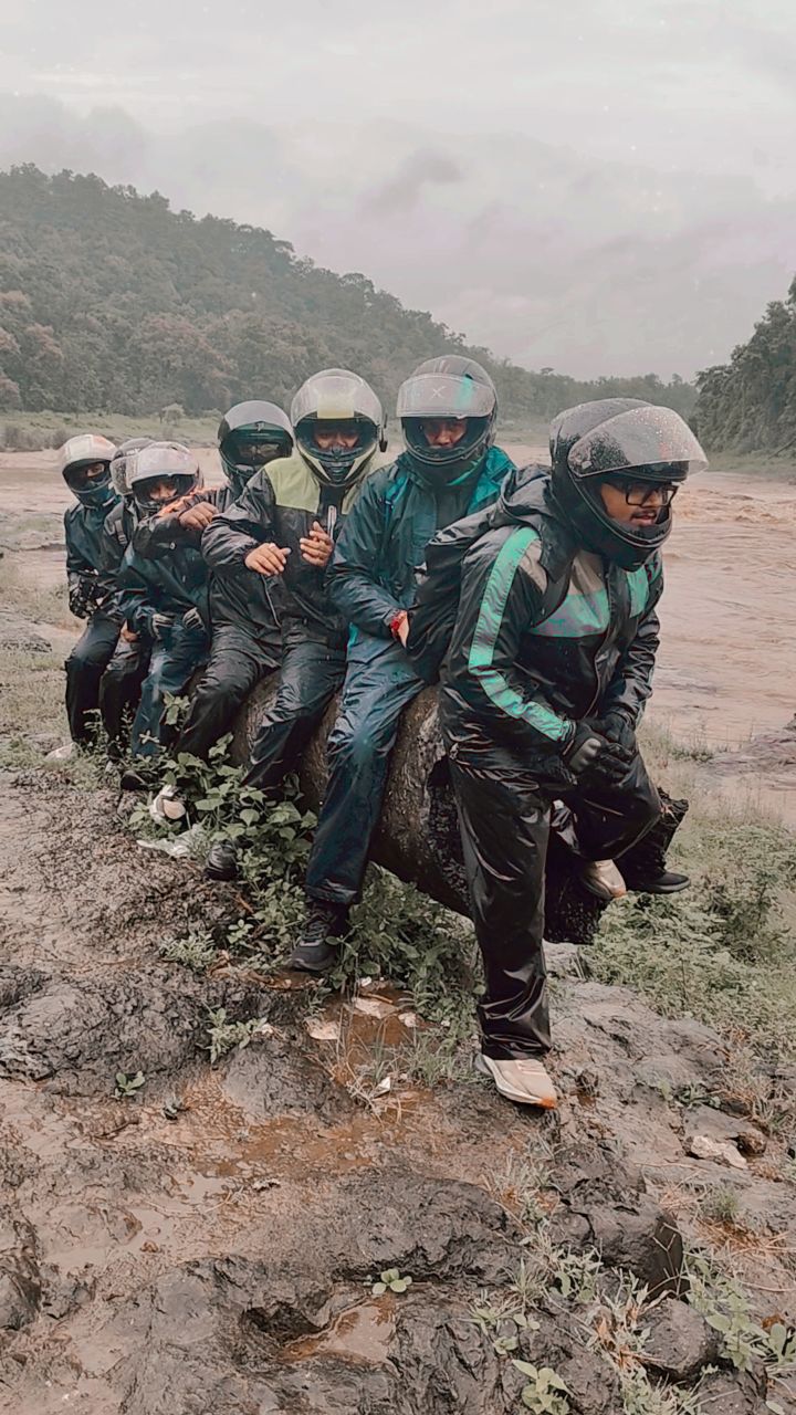 #teamsbc Aura 9999+
#teamsbc #surat #jaihind #bikelife #burningrubber #brotherhood #bikes #motorcycle #motomadness #purnawildlifesanctuary