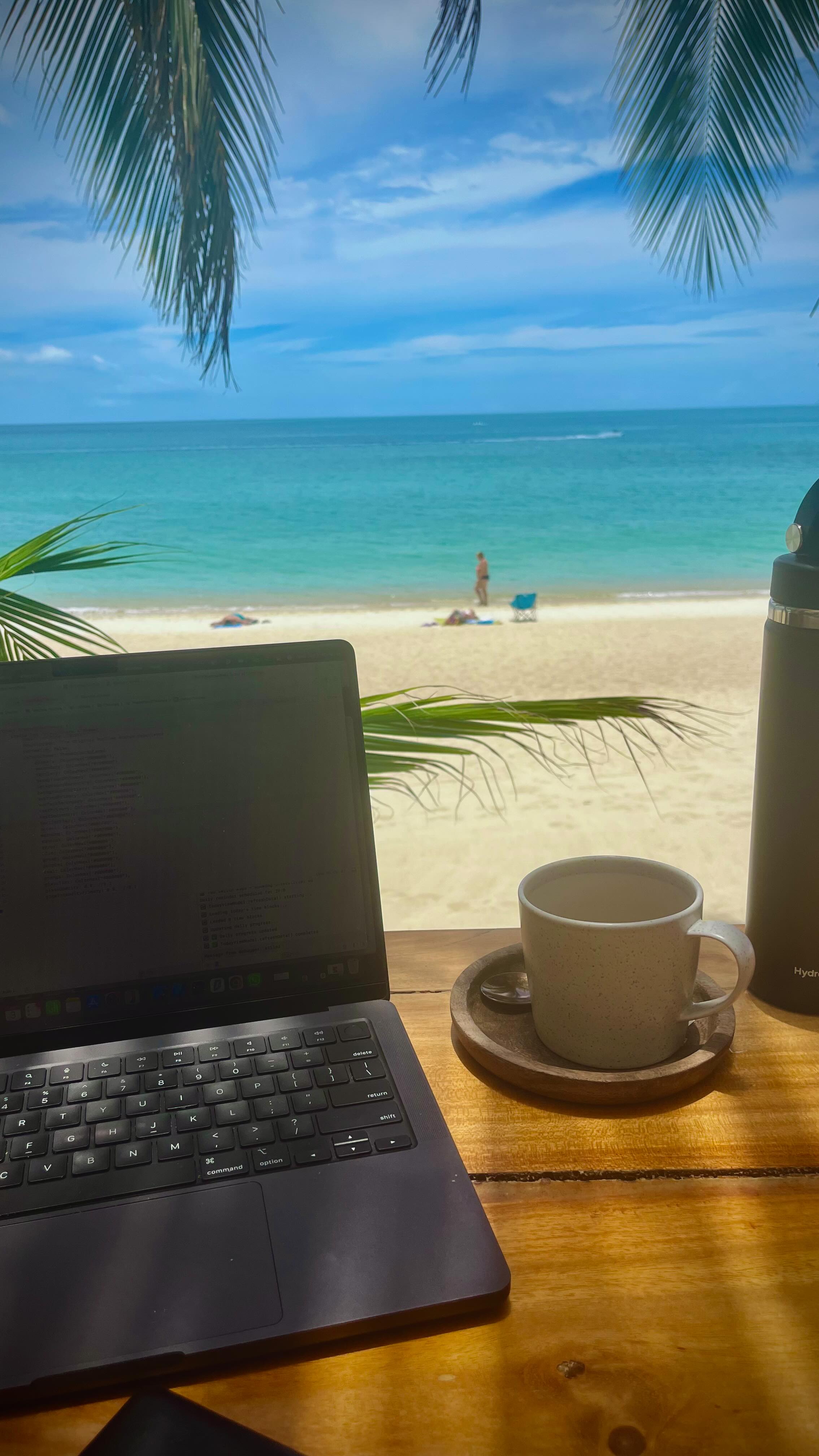 The daily strolls in Koh Samui after a day of working 🌴✨ Walking home through quiet gravel roads lined with palm trees and small island houses. The simple paths here feel like their own kind of paradise. 🏝️
#KohSamui #IslandLife #ThailandVibes #theadventuresofsimo