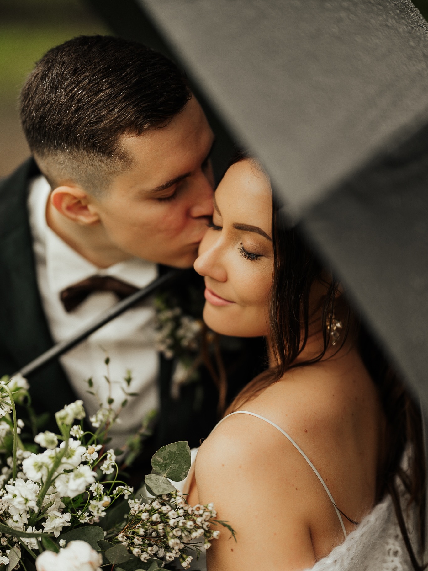 Wedding design for Amanda & Rūdolfs 🌿
📍 @kameneskamenes
📸 @vpelnsphotography
#wedding #weddingdesign #weddingdecoration #weddinginspiration #weddingflowers #sarmantipasakumi
