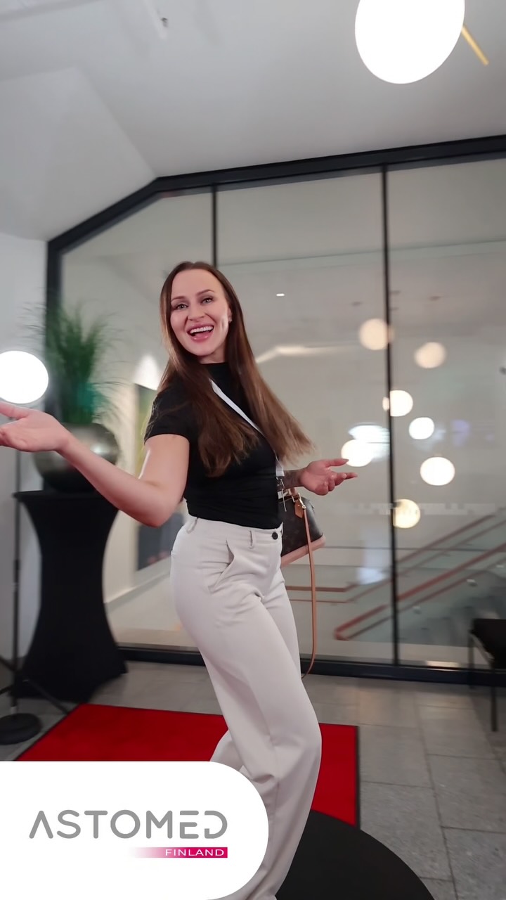 Kiitos @astomed.finland mahtavasta koulutuspäivästä laserlaitteiden parissa. ✨ Ilo tehdä yhteistyötä kanssanne ja koulutuspäivät on myös mahtavia siitä, että näkee kollegoita ja voi verkostoitua. 💋
Laserhoidot tulee olemaan vielä iso trendi myös Suomessa 🔥🔥