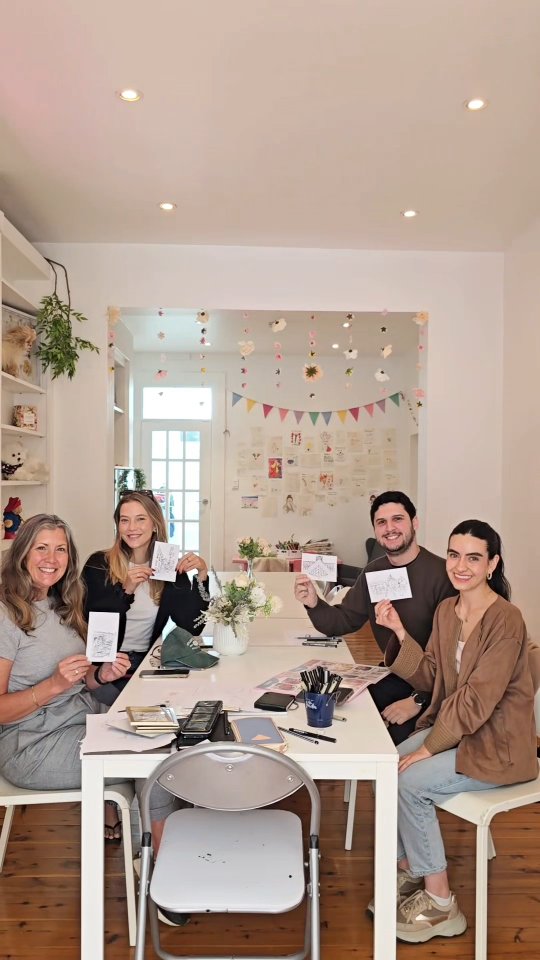 ✨ The Best Art class in Sydney, Darlinghurst✨
🎨 Travel Drawing Class 🎨
✈️ Everyone knows about travel photography and how the photos we take on our travels can stay with us forever as physical forms of our memories.
🖼️ But have you ever thought of slowing down to appreciate the details, history, and environment of the beauty that lies in front of you?
📝 **Travel drawings** are the perfect reflection of not only what we saw during those moments but also add the expression of how we felt!
In this class, you'll learn how to draw a travel scene with a pencil and pen. ✏️🖊️ We'll teach you the fundamental skills of drawing, so even if you have no experience, you'll fit right in!
At the end of the class, take home your travel drawing and some fond, nostalgic memories! 🏠💖
📍 #darlinghurst #TravelDrawing #ArtClass #SydneyEvents #CreativeSydney #DrawingClass #TravelArt #ThingsToDoInSydney #SydneyArtists #ArtLovers #TravelMemories