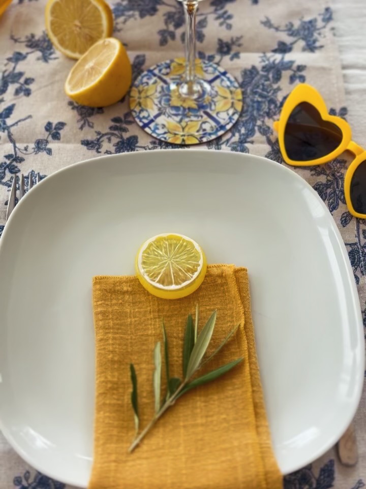 JALMA’Event ✨ Événement familial ✨
Parce que chaque détail a son importance 🍋.
Tu as envie d’une décoration qui te ressemble, un moment ensoleillé ☀️, une table personnalisée, un Back Drop coloré ?
JALMA’Event t’accompagne pour tous tes moments précieux :
✨ #anniversaire
✨ #mariage
✨ #babyshower
✨ #naissance
✨ #bapteme
✨ #evjf ou #evg
✨ ou tout autre événement en Famille ou entre amis
Alors contacte moi par @instagram ou par email : jalmaevent@gmail.com
💛 Parle moi de ton projet, de tes inspirations, de ton événement
💛 Reçois un visuel et un devis sous 7 jours
💛 On valide le contrat ensemble
💛 Profite de ton moment avec une jolie déco qui te ressemble
#jalmaevent #decoration #evenement #location #bretagne #morbihan #dolcevita #event