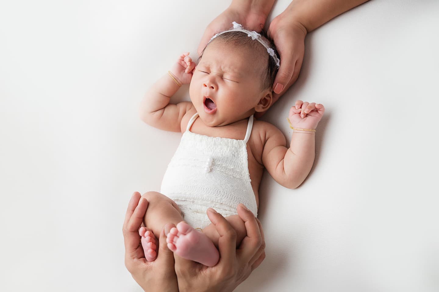 𝐀 𝐀 𝐕 𝐘 𝐀 𝐍 𝐀 ♡
Biiig yawns!
This little peanut was just so sweet... her parents took home a beautiful gallery full of adorable portraits and it was an absolute pleasure to capture them ❤️
📸 Newborn, Baby, Cake Smash & Maternity Specialist Photographer
For new enquiries please visit the contact page on my website (link in bio) or enquire via DM
💌 Contact me via email on starspeckledphotography@gmail.com
📍Studio based in Aldershot, Hampshire
#newbornphotography
#newbornphotographystudio
#newbornphotoshoot
#newbornphotographer
#babyphotography
#babyphotographer
#aldershot
#aldershotphotographer
#hampshirebabyphotographer
#berkshirebabyphotographer
#surreybabyphotography
#starspeckledheartsphotography
