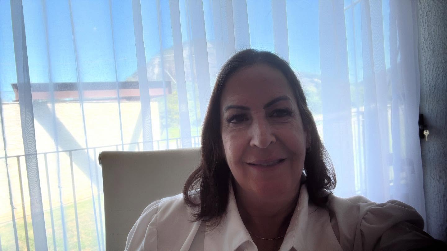 Quando mudar é essencial, mas sem perder as raizes! Novo local de atendimento no mesmo Centro Comercial, Centro Comercial e Serviços Roupa Mania, segundo andar, ao lado do Condomínio Alphaville.